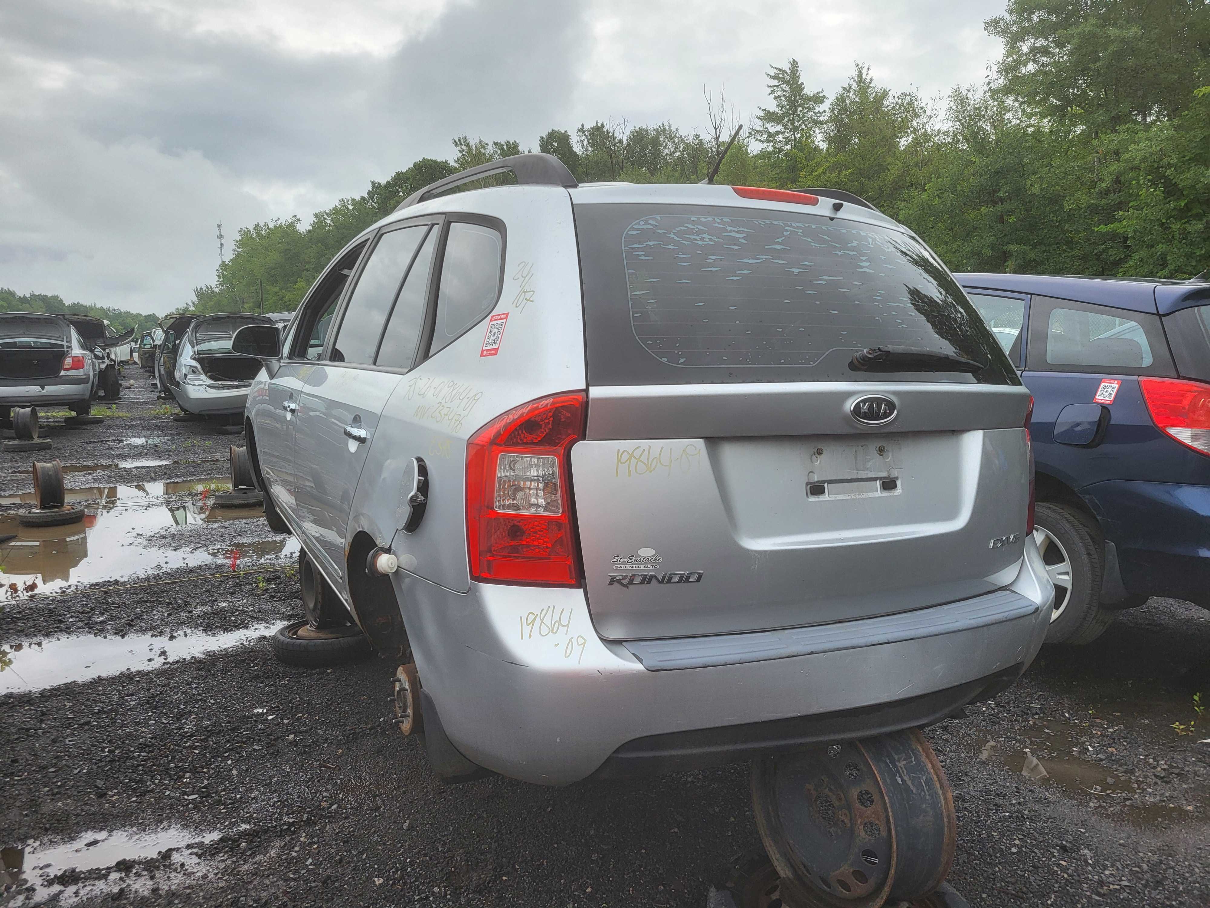 KIA RONDO 2009