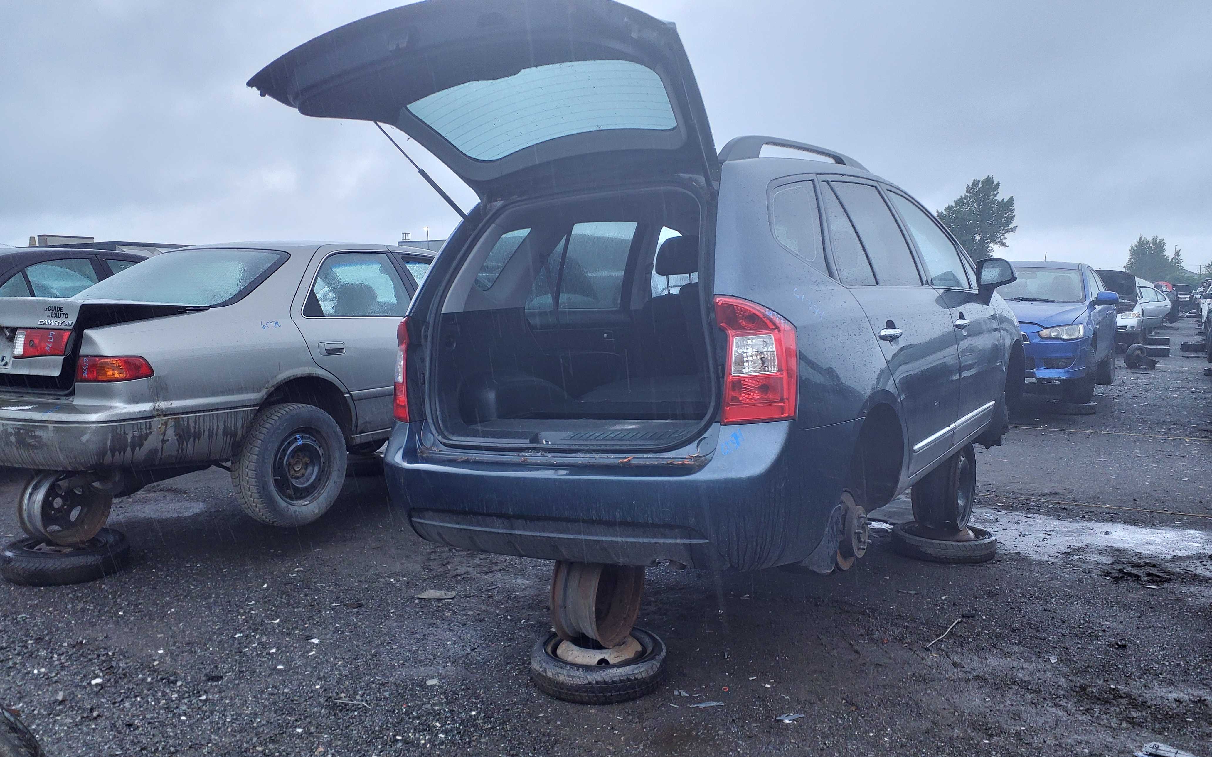 KIA RONDO 2009