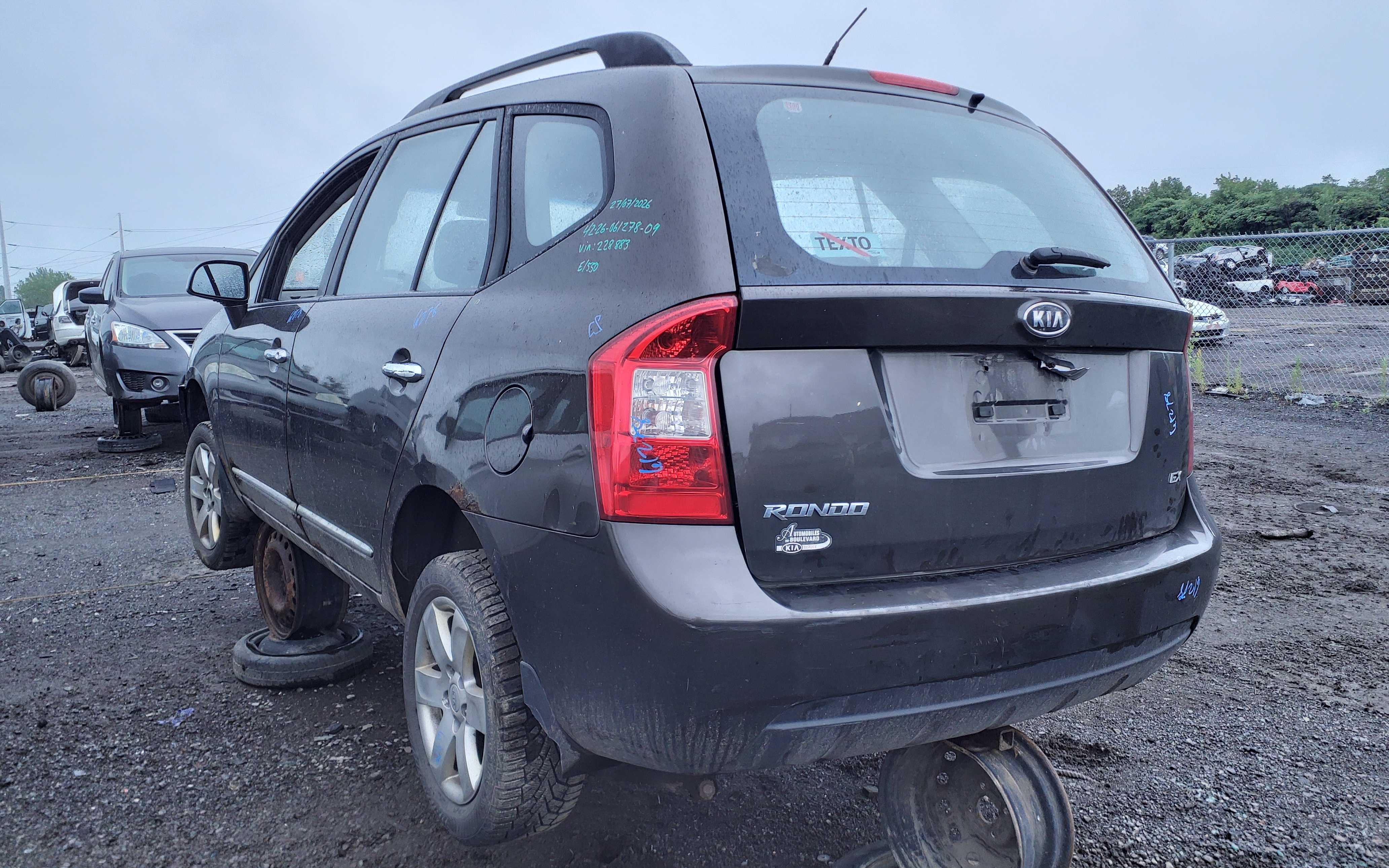 KIA RONDO 2009