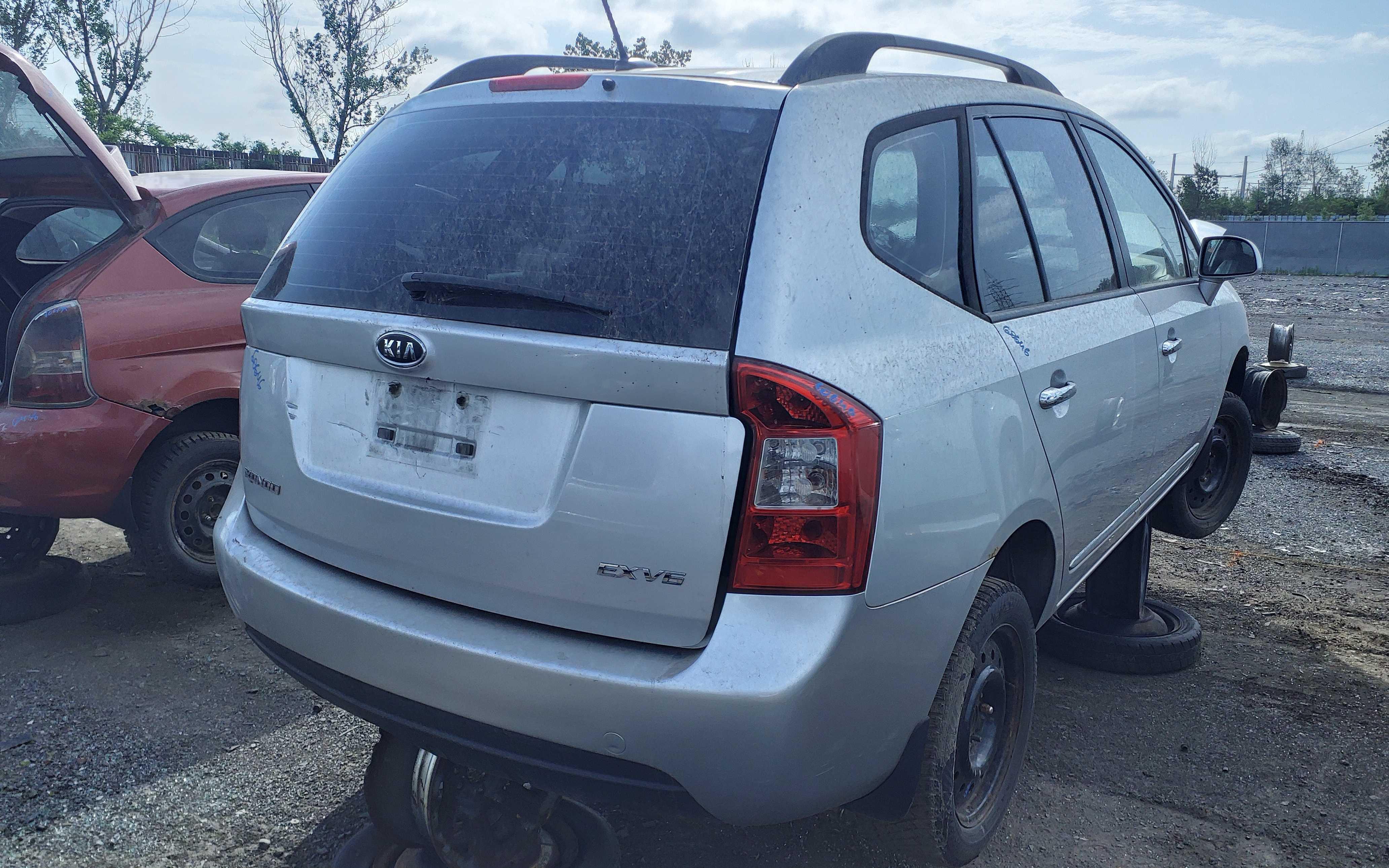 KIA RONDO 2010