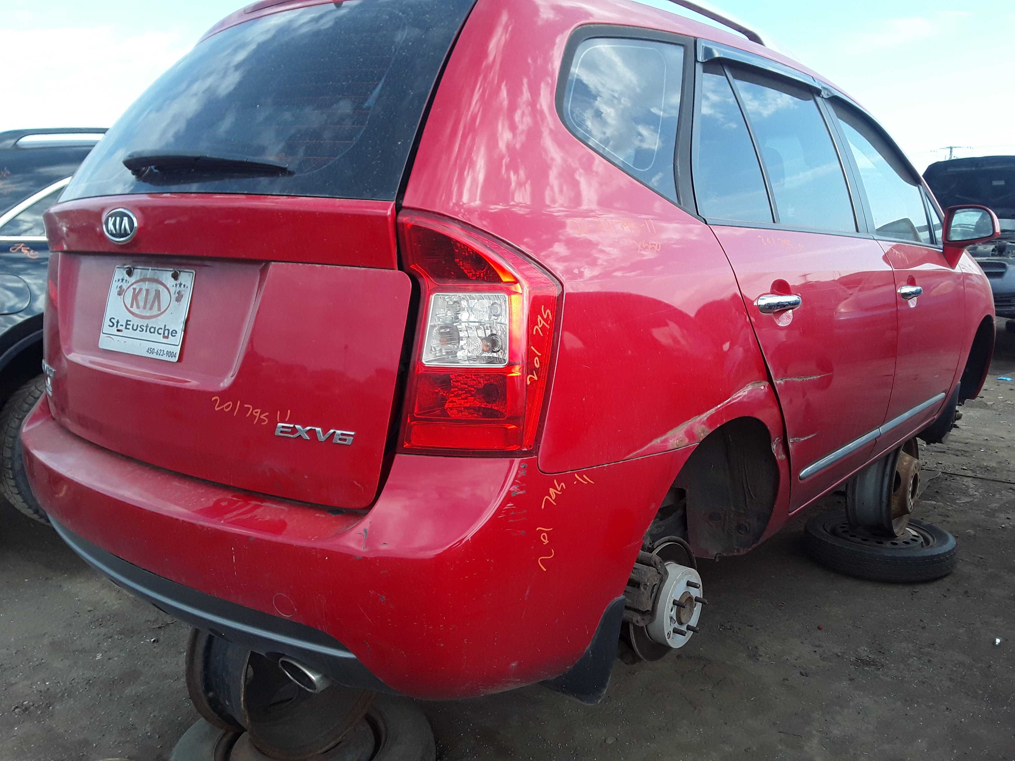 KIA RONDO 2011