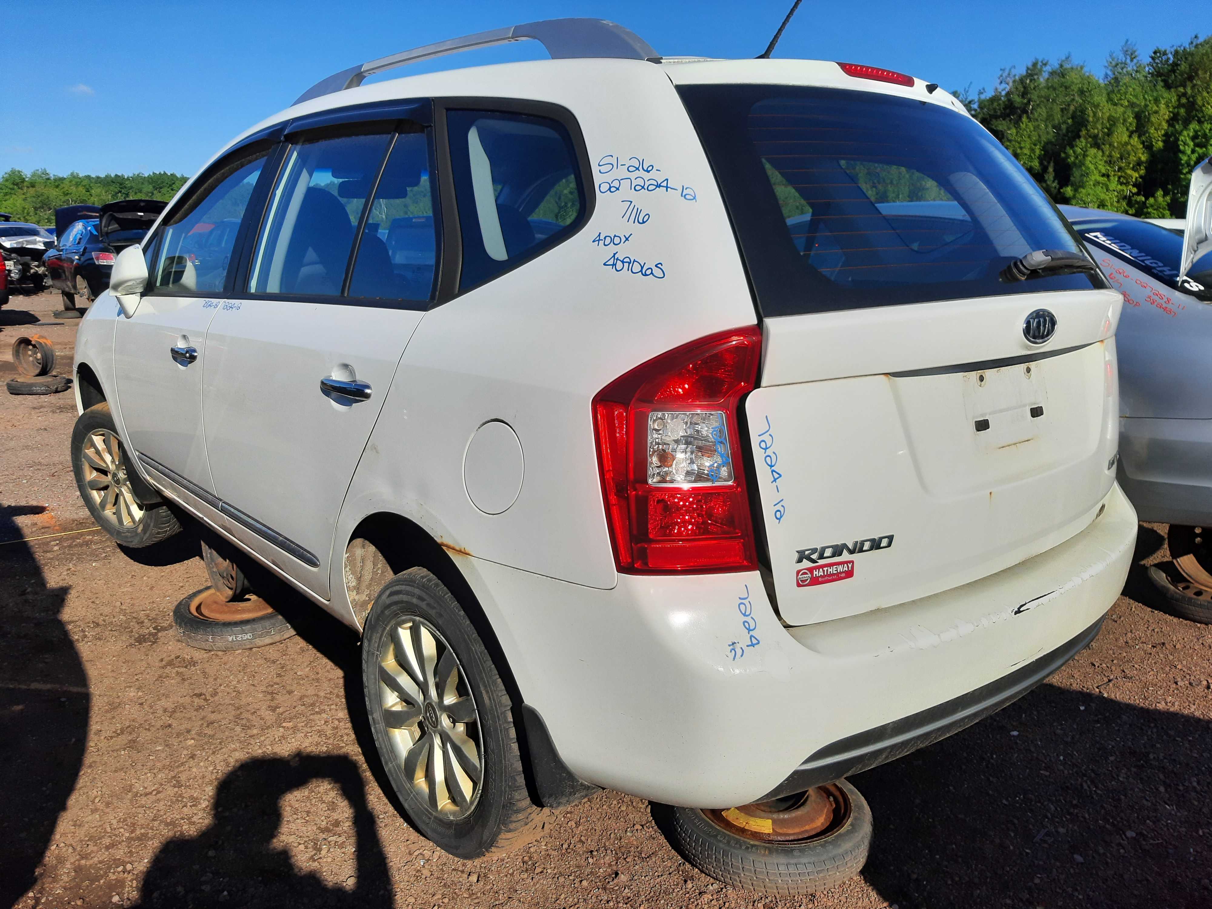 KIA RONDO 2012