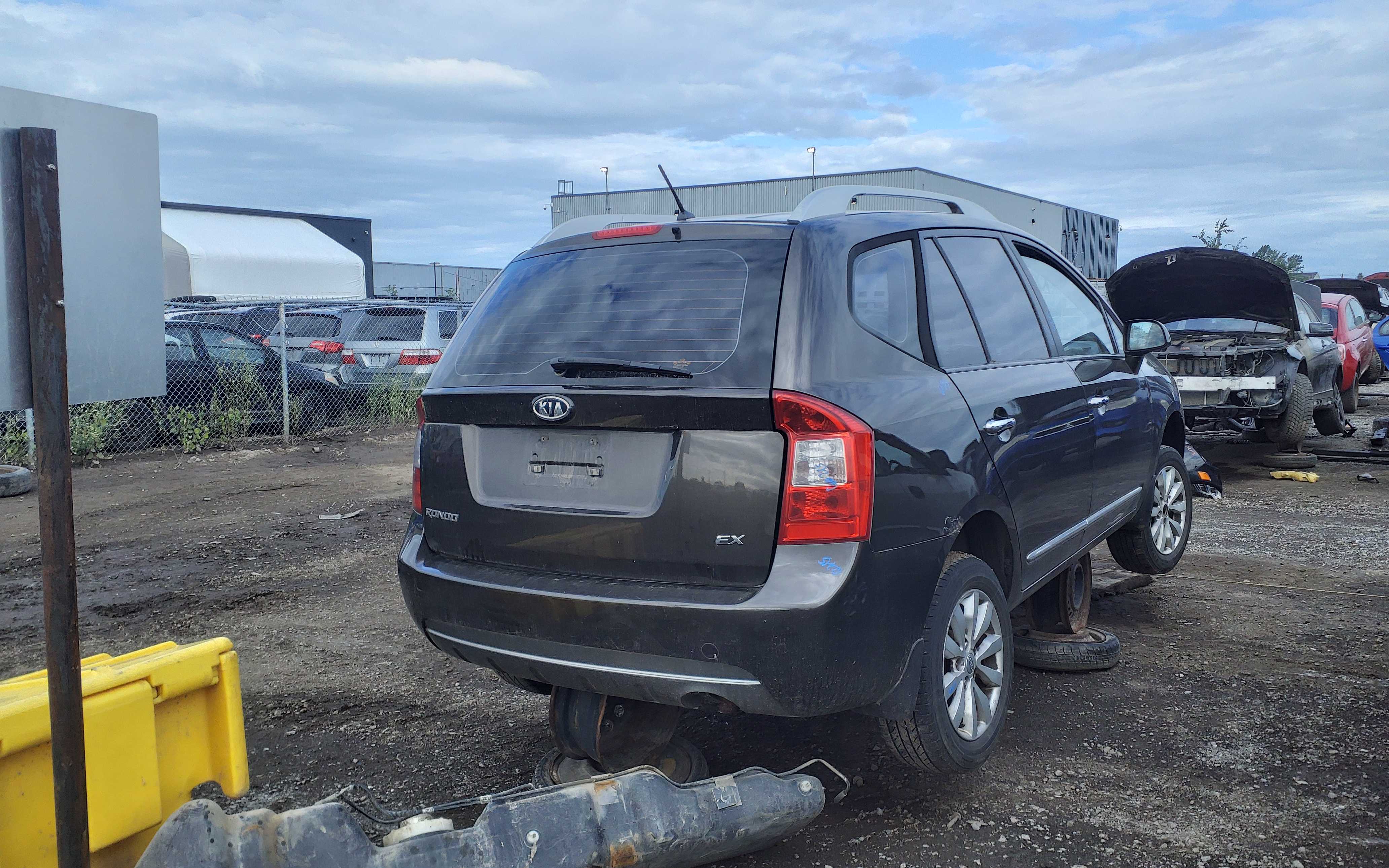 KIA RONDO 2012