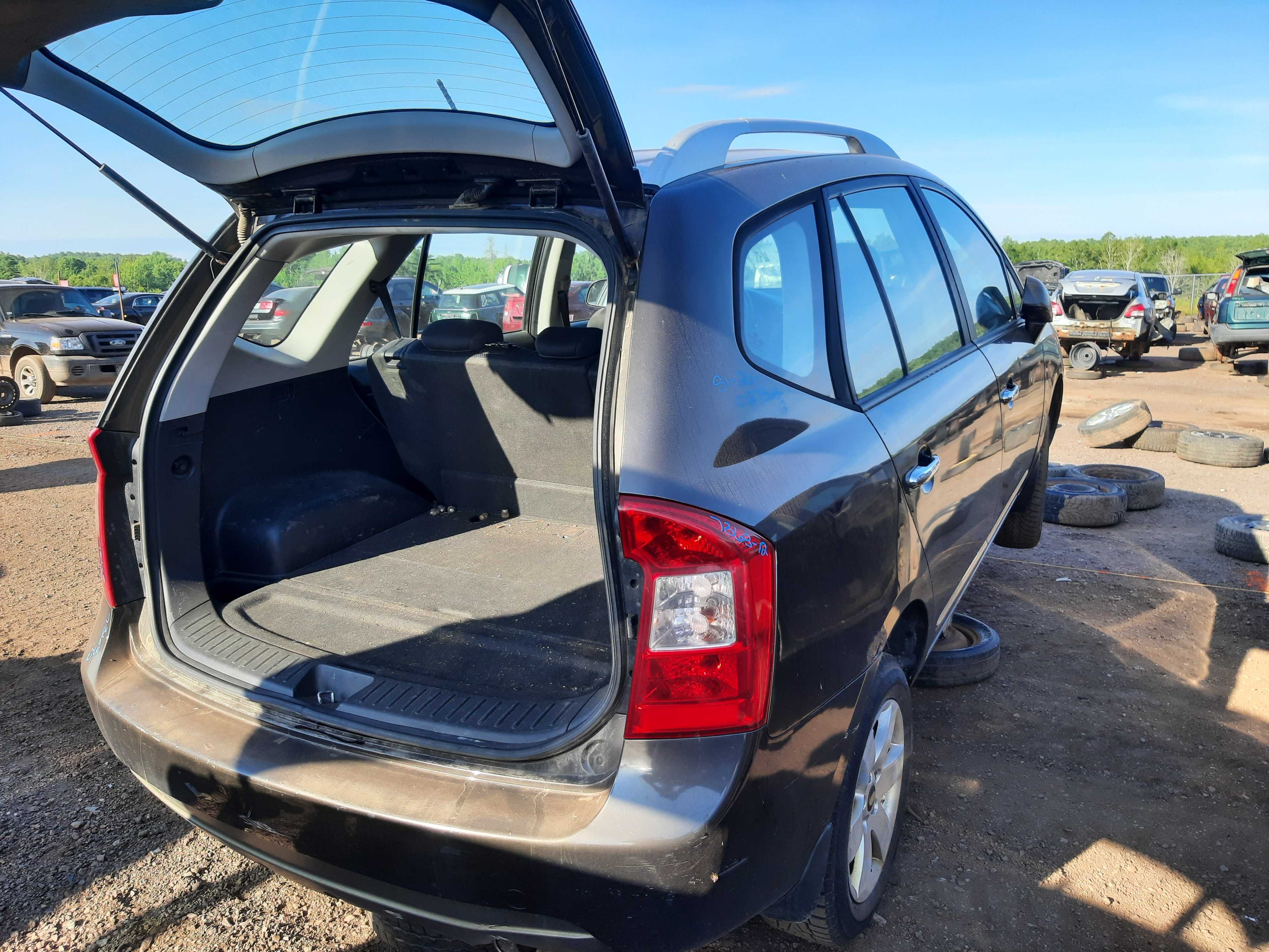 KIA RONDO 2012