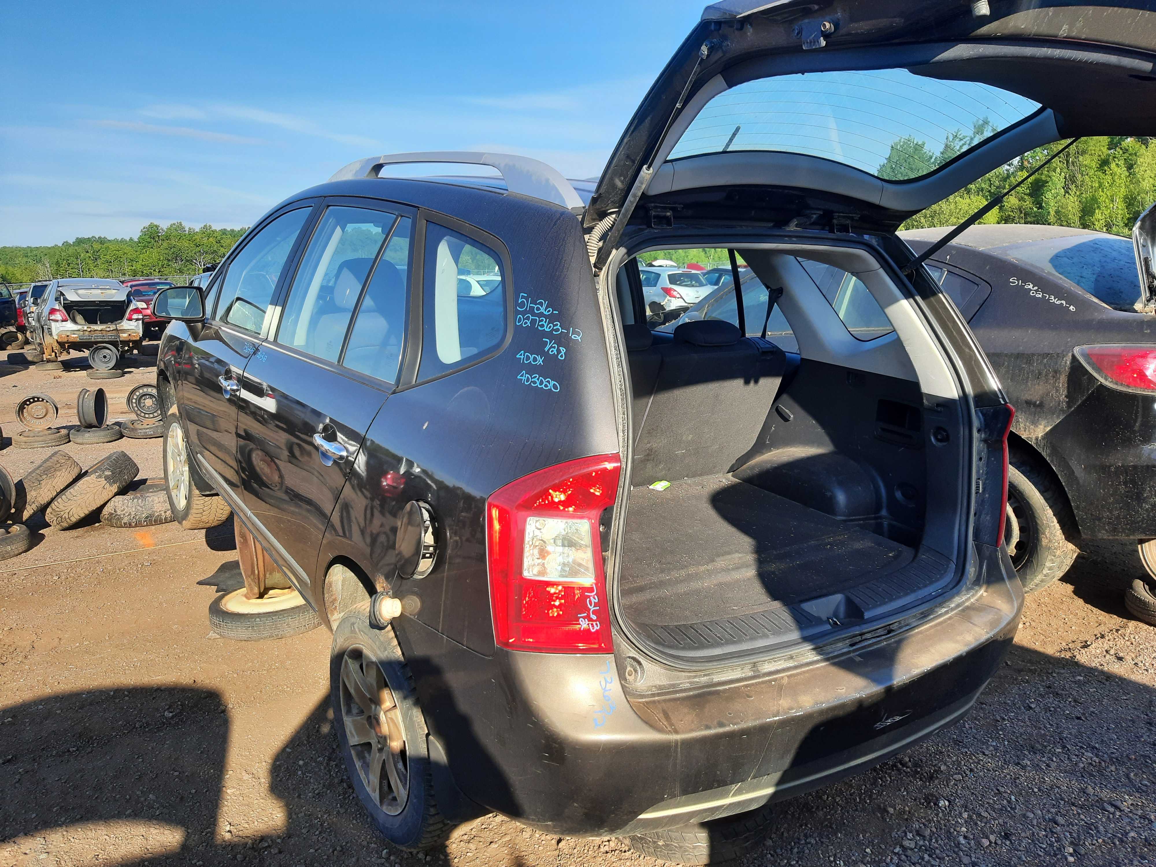 KIA RONDO 2012
