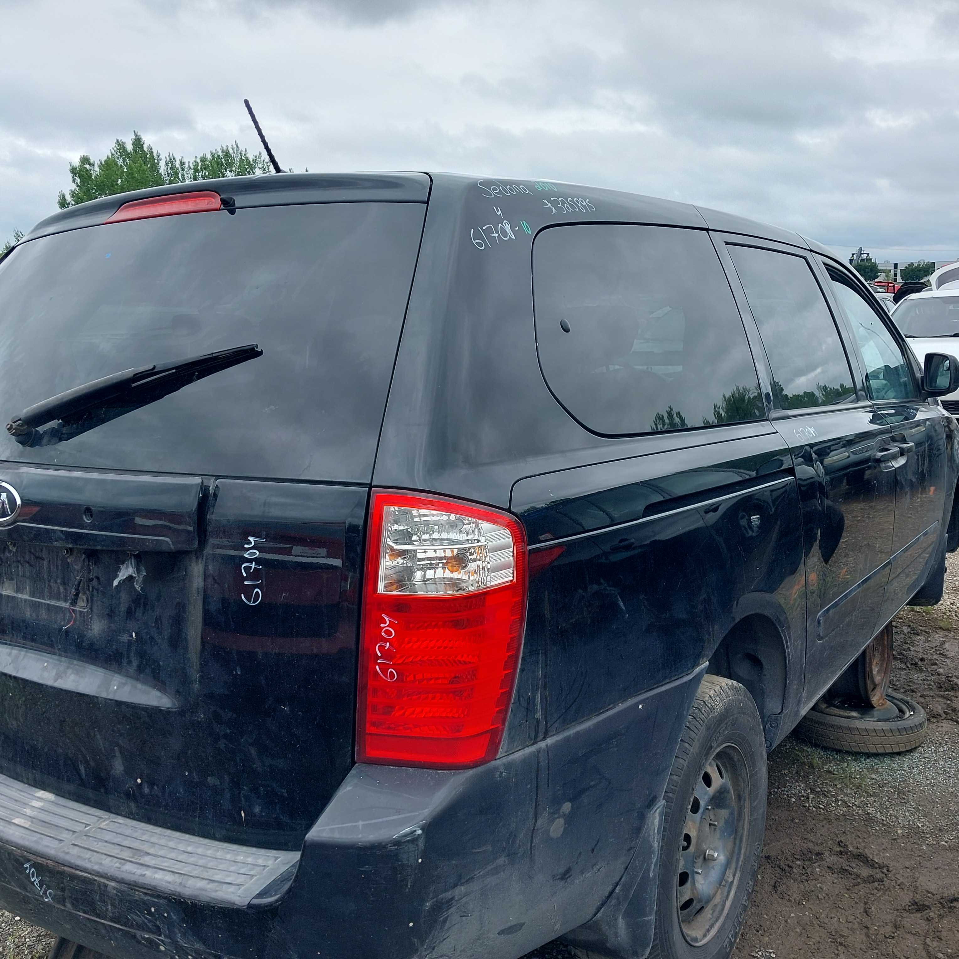 KIA SEDONA 2010