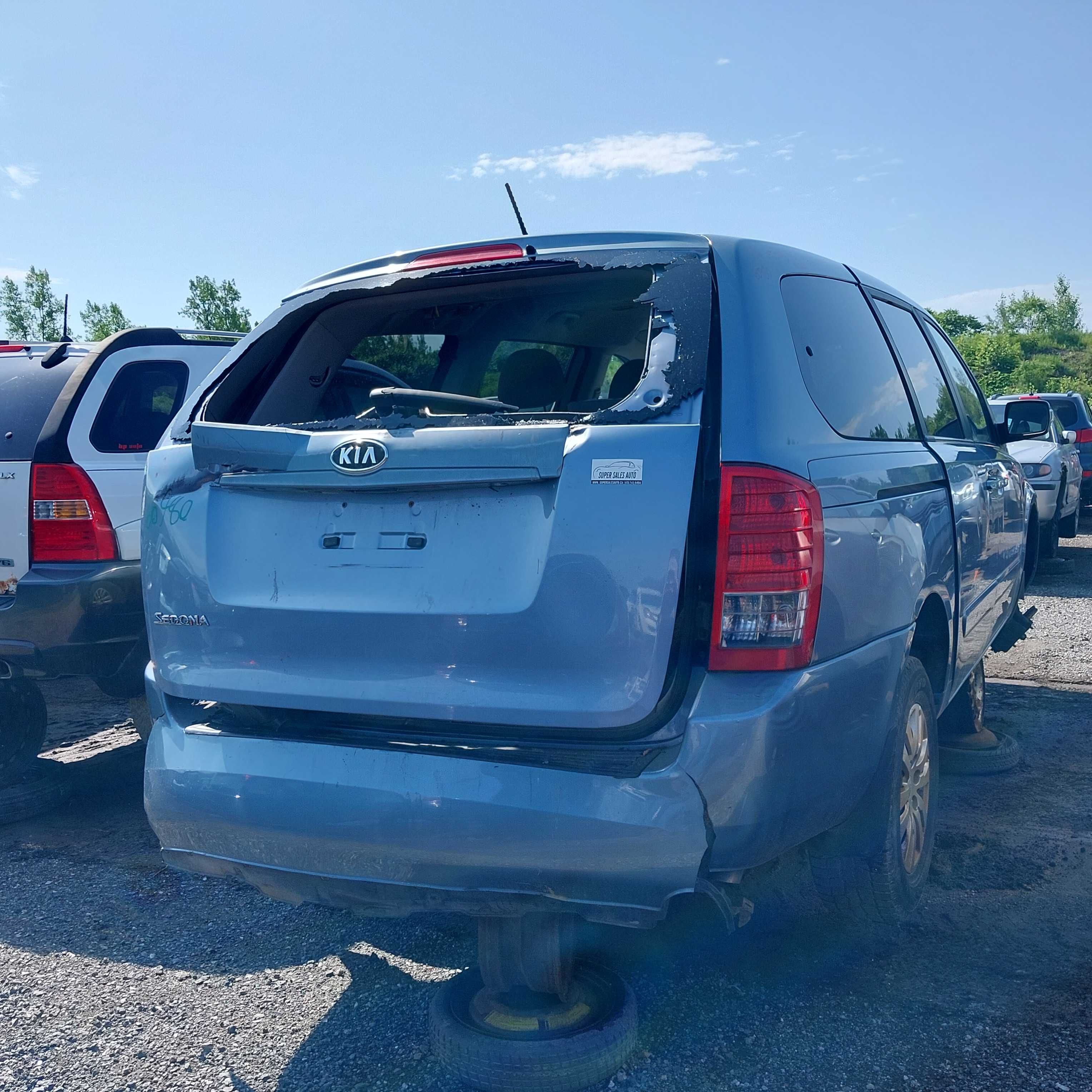 KIA SEDONA 2012