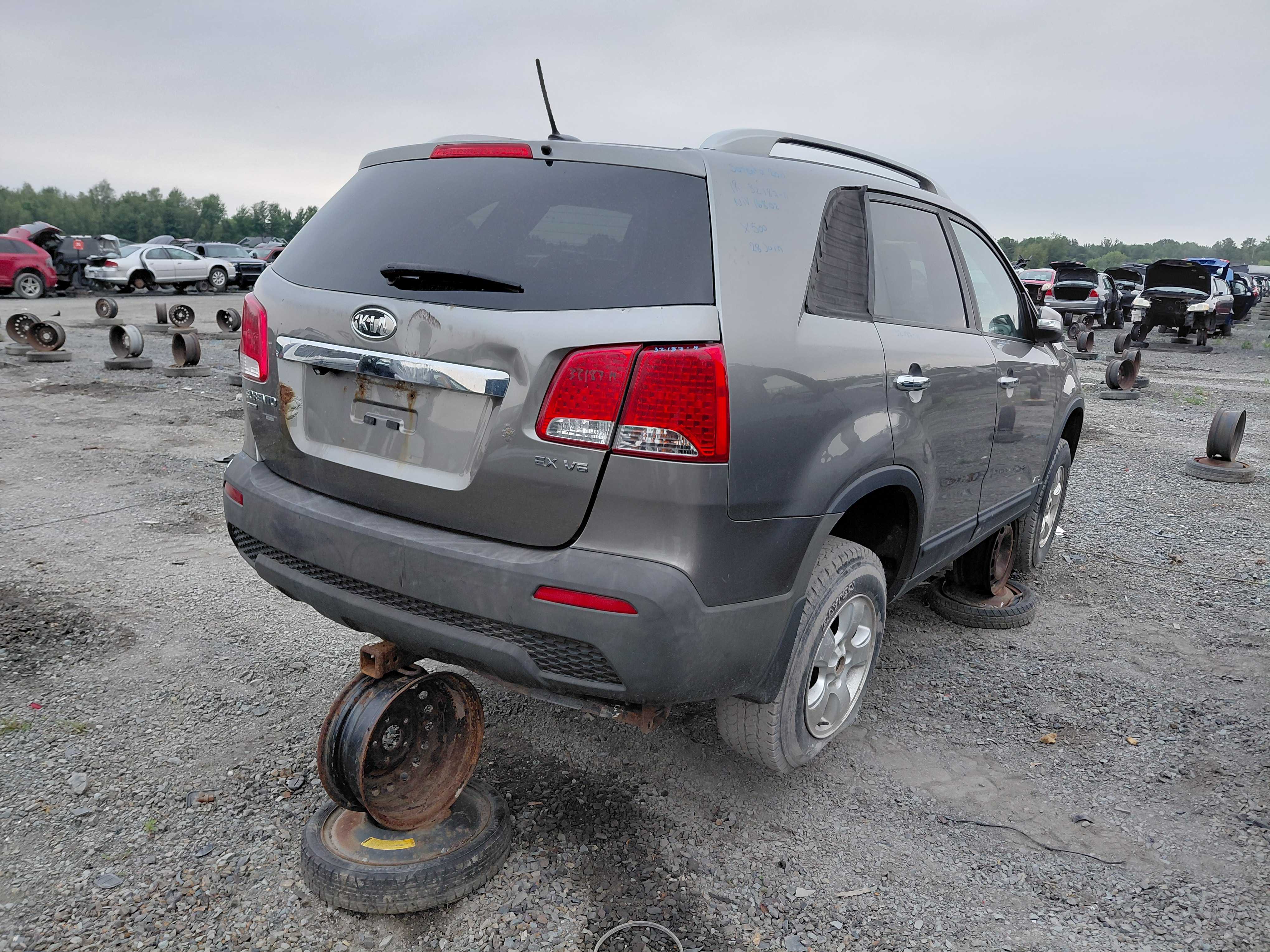 KIA SORENTO 2011