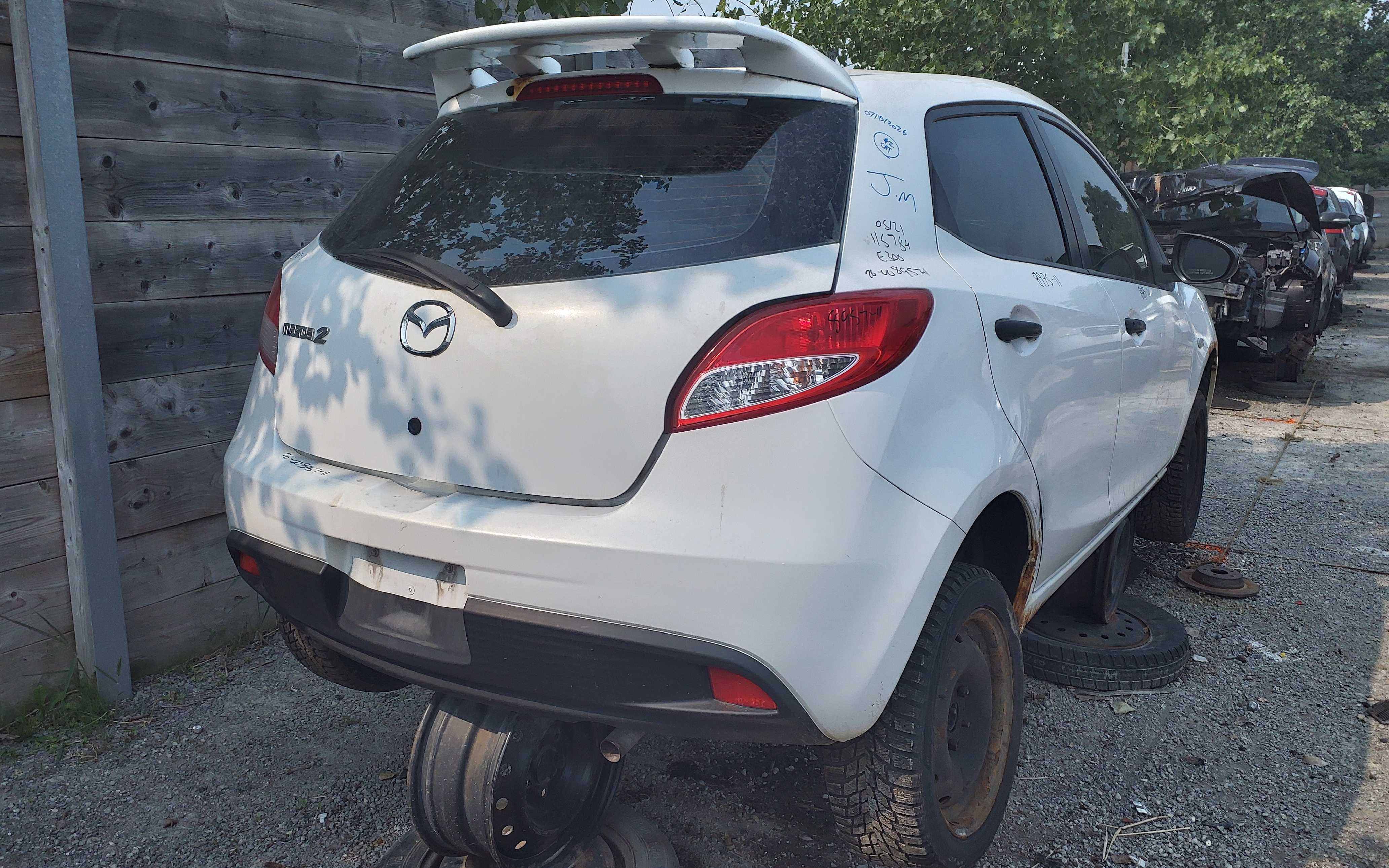 MAZDA MAZDA2 2011