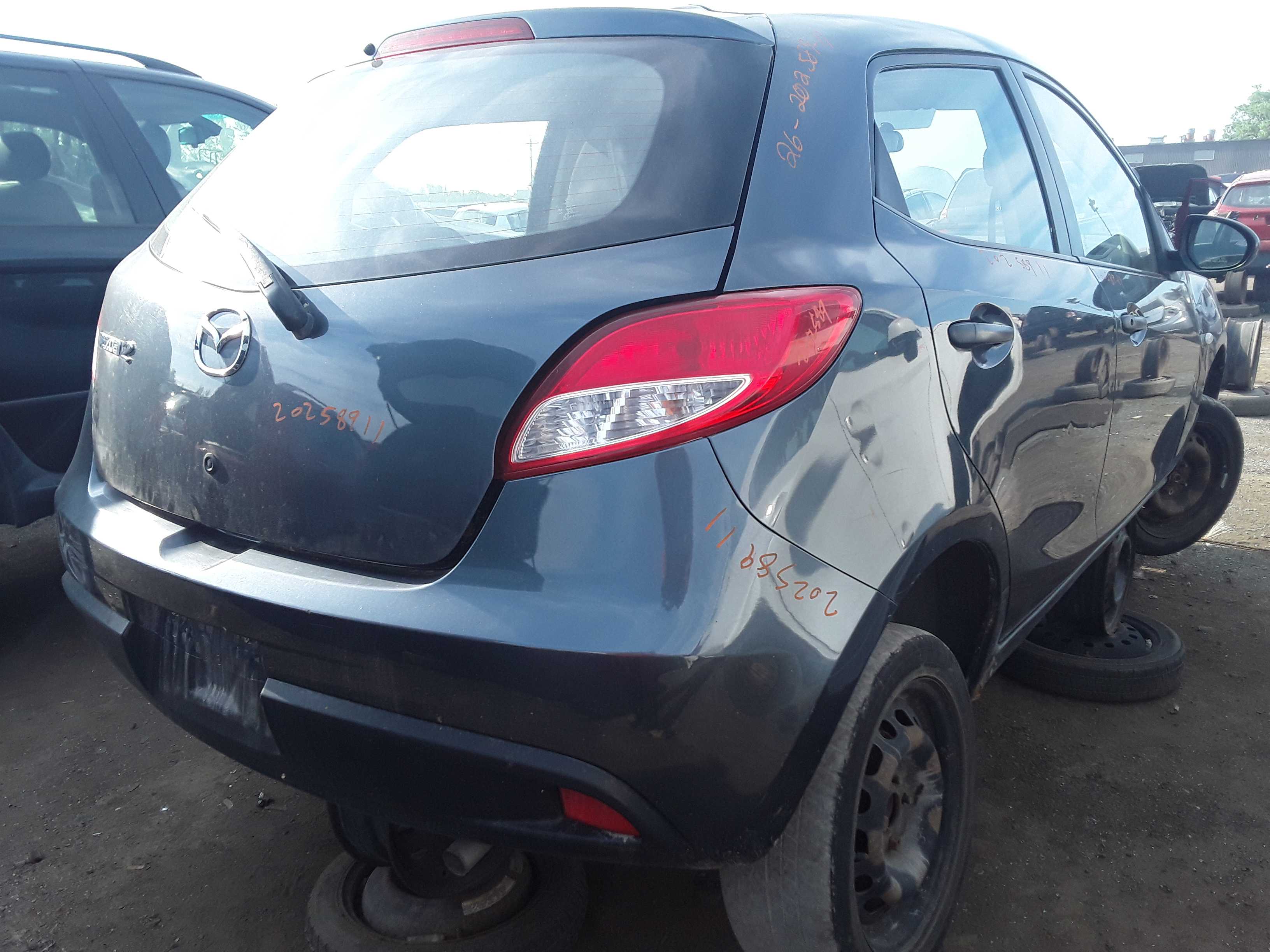 MAZDA MAZDA2 2011