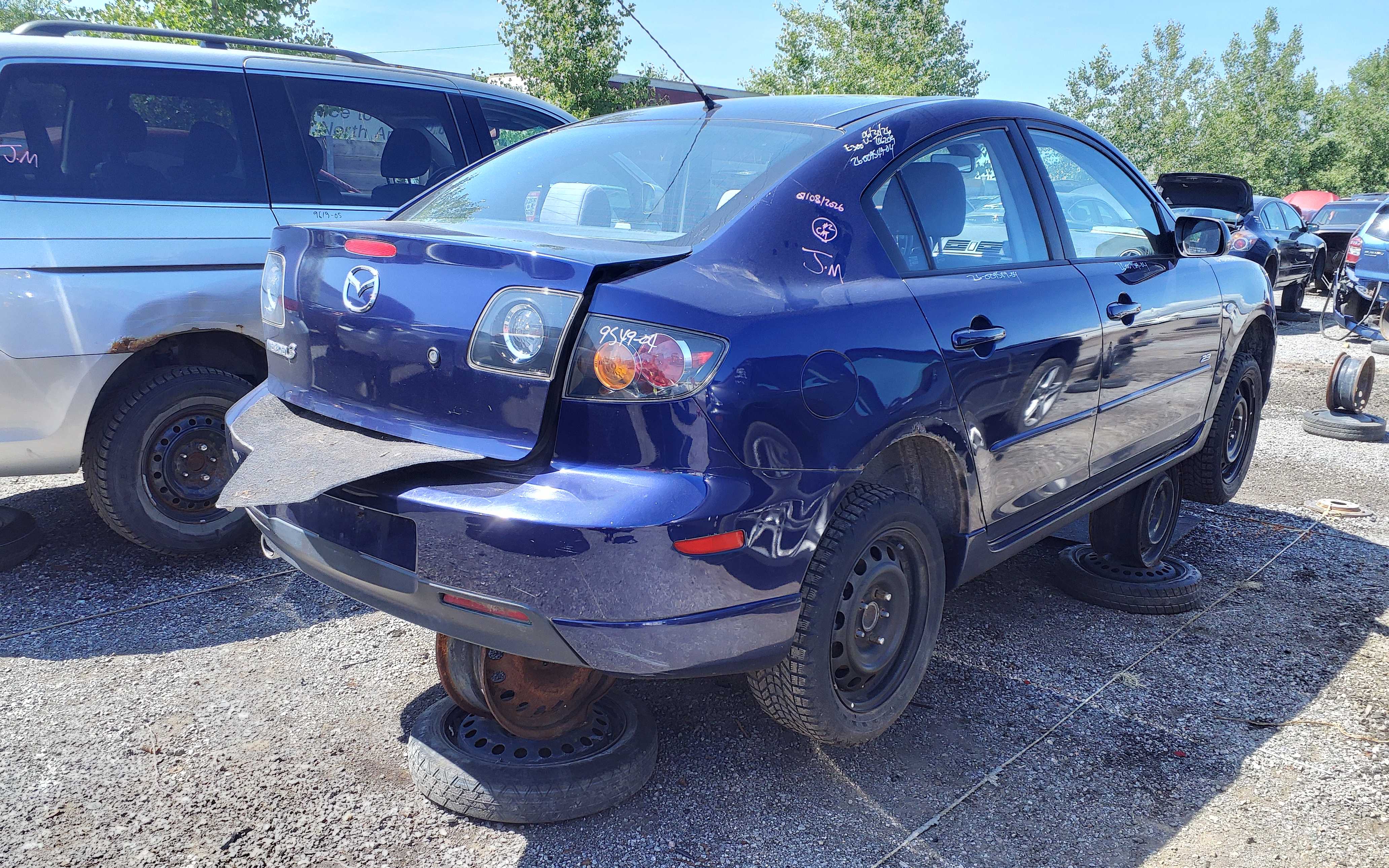 MAZDA MAZDA3 2004