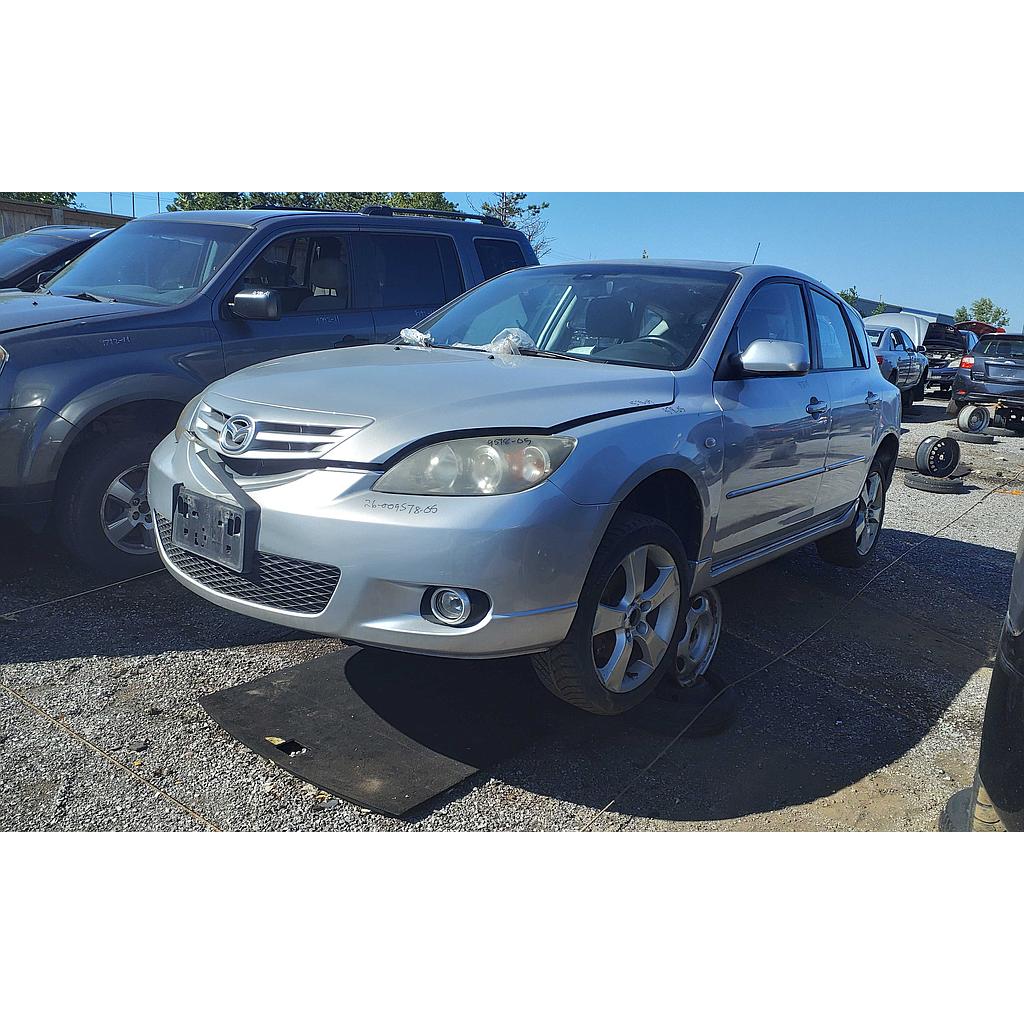 MAZDA MAZDA3 2005
