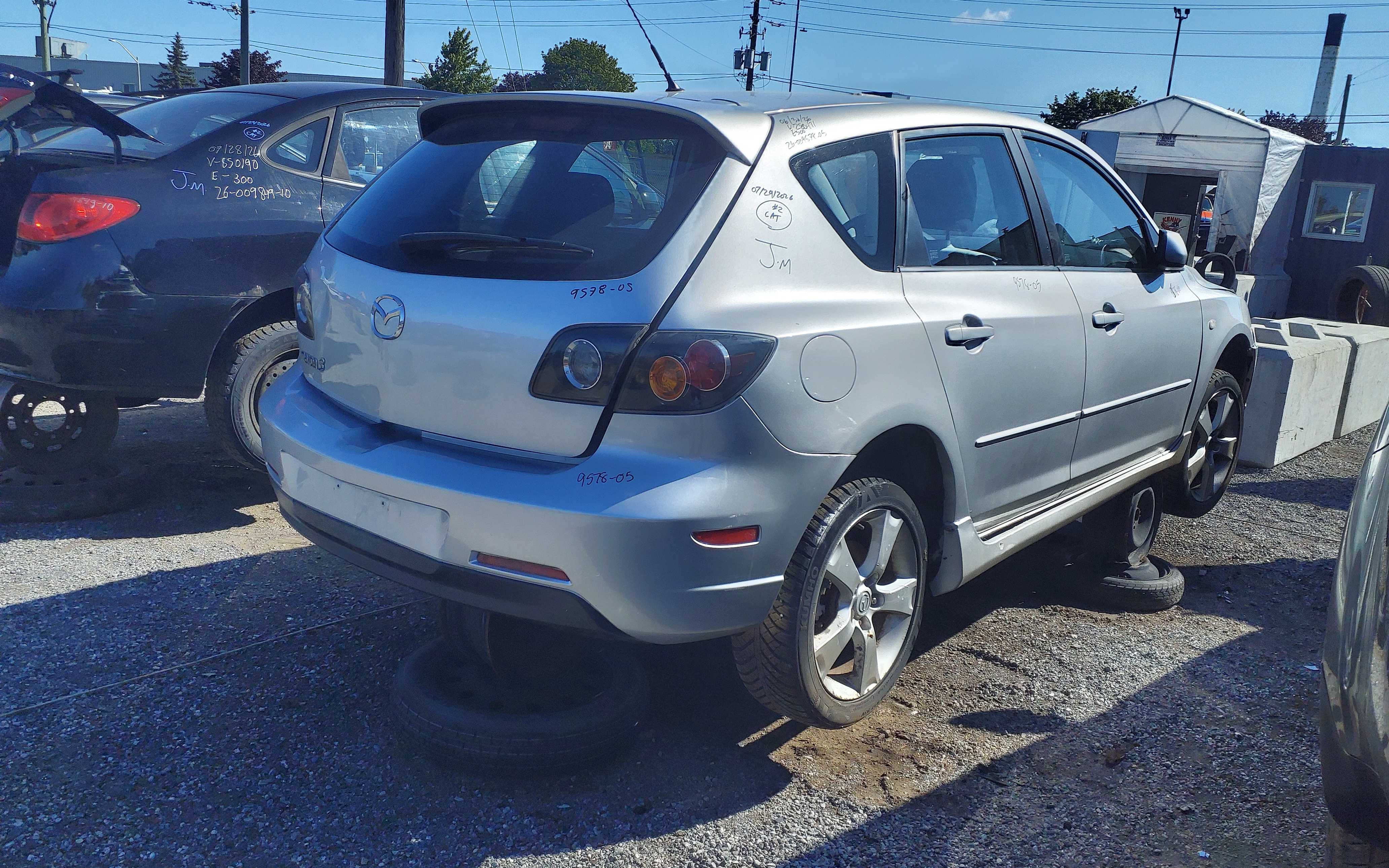 MAZDA MAZDA3 2005