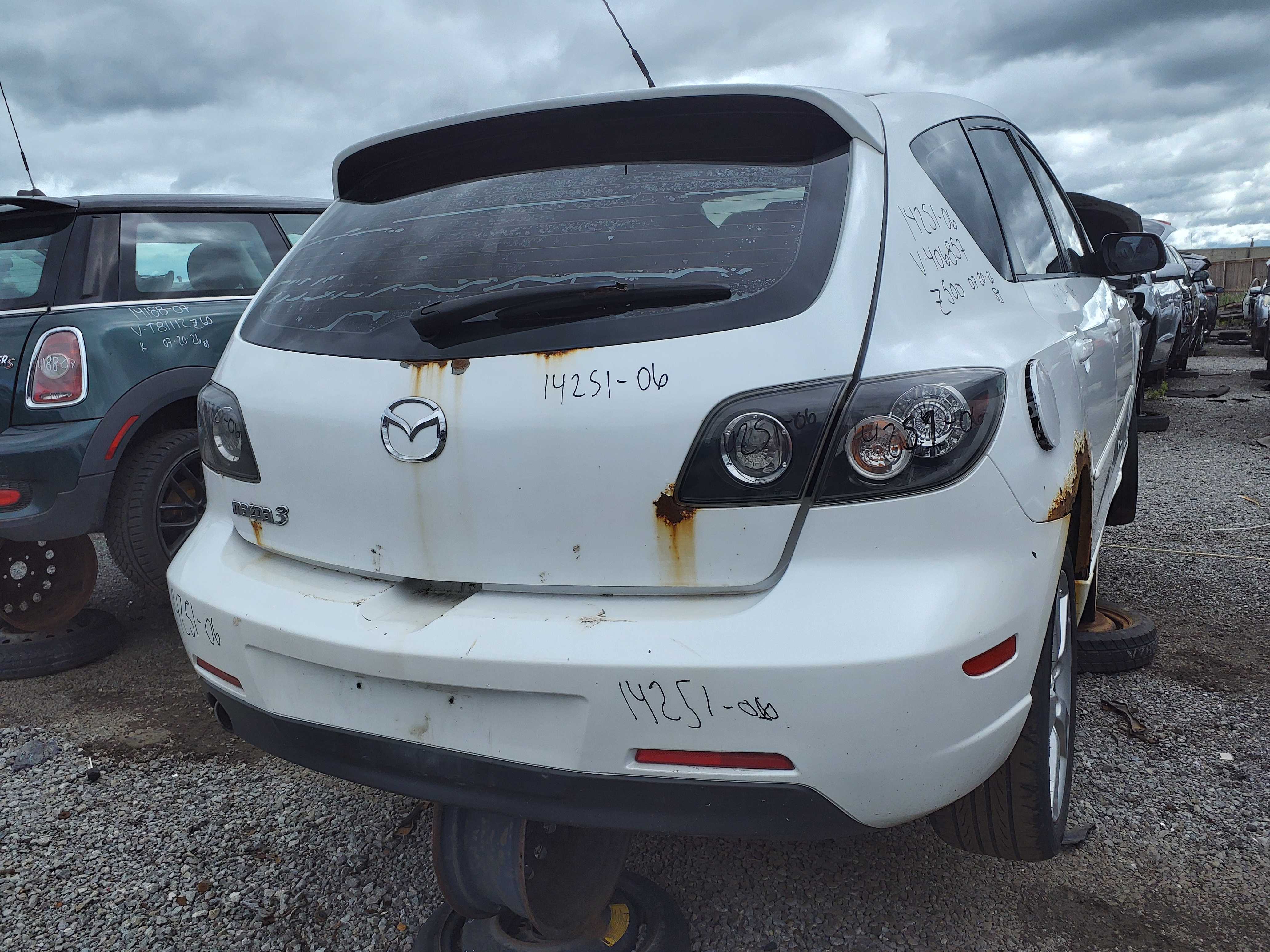 MAZDA MAZDA3 2006