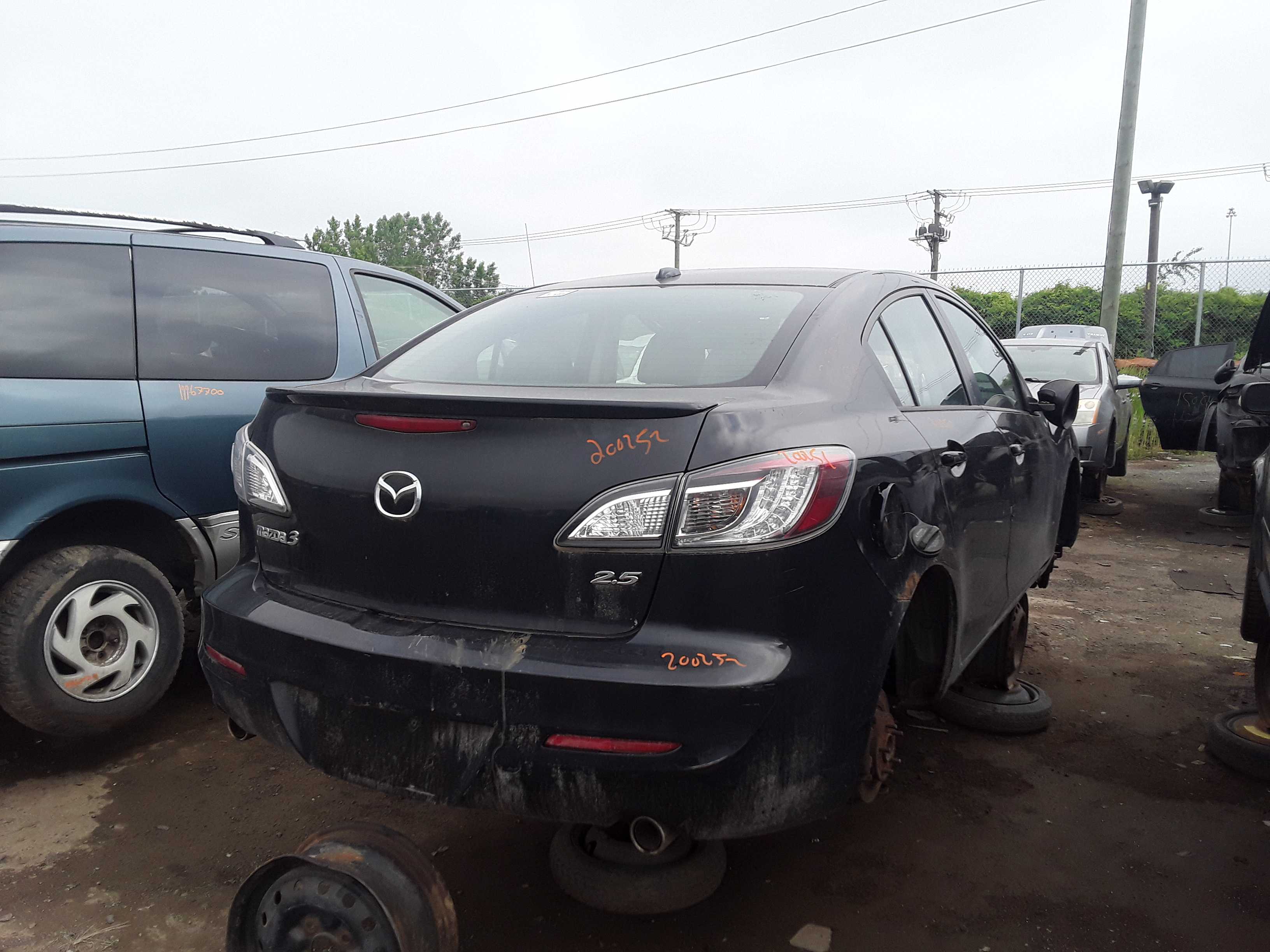 MAZDA MAZDA3 2010
