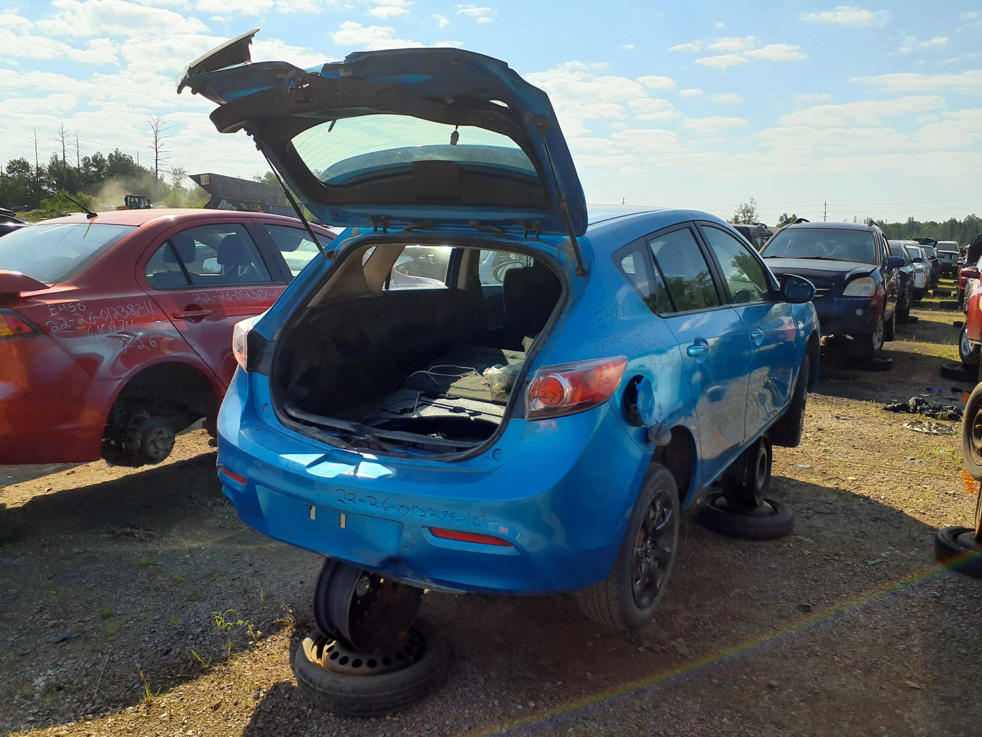MAZDA MAZDA3 2010