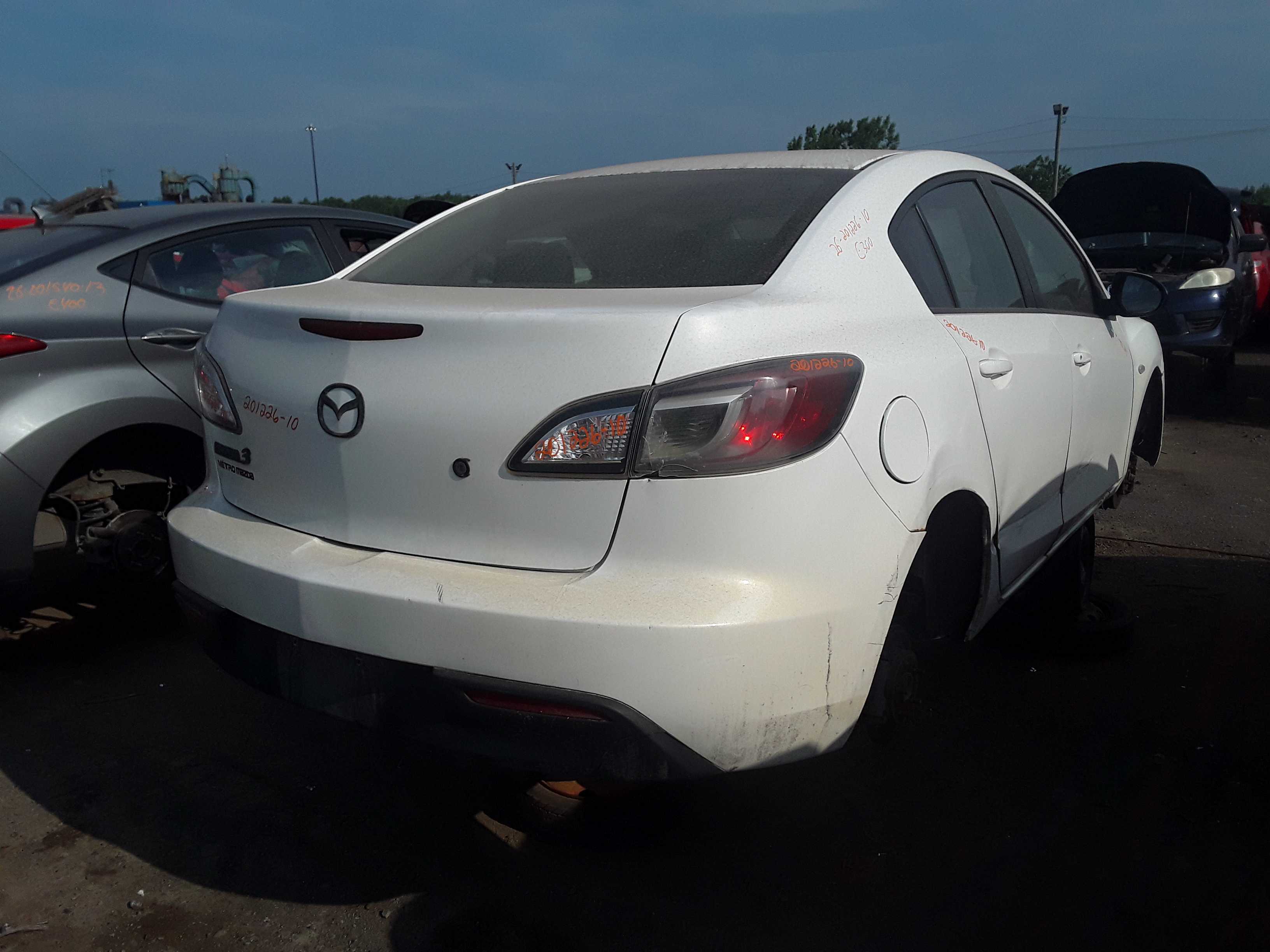 MAZDA MAZDA3 2010