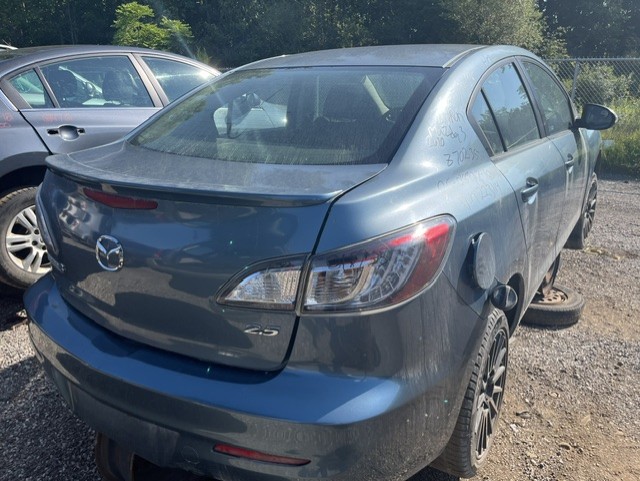 MAZDA MAZDA3 2010