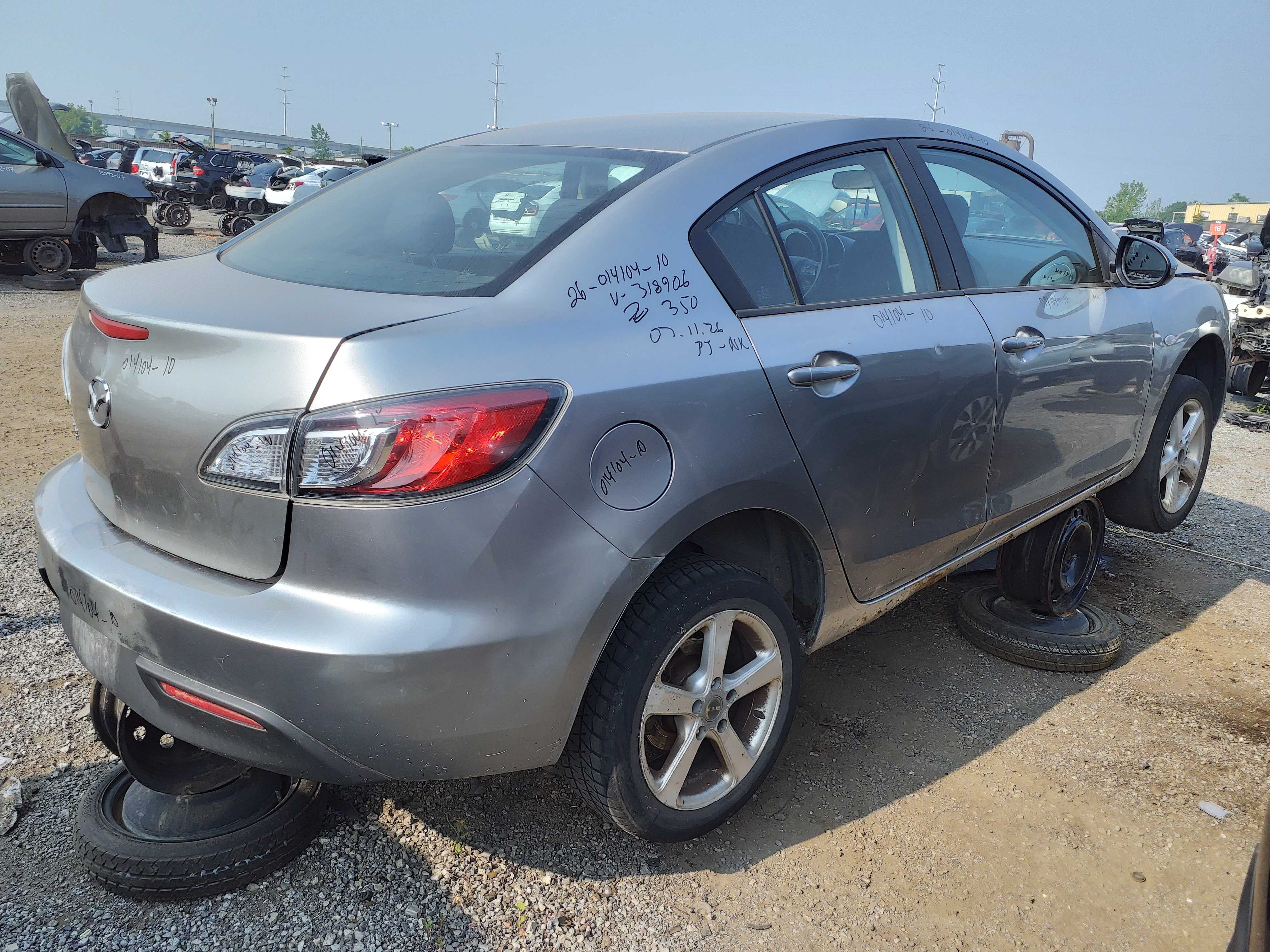 MAZDA MAZDA3 2010