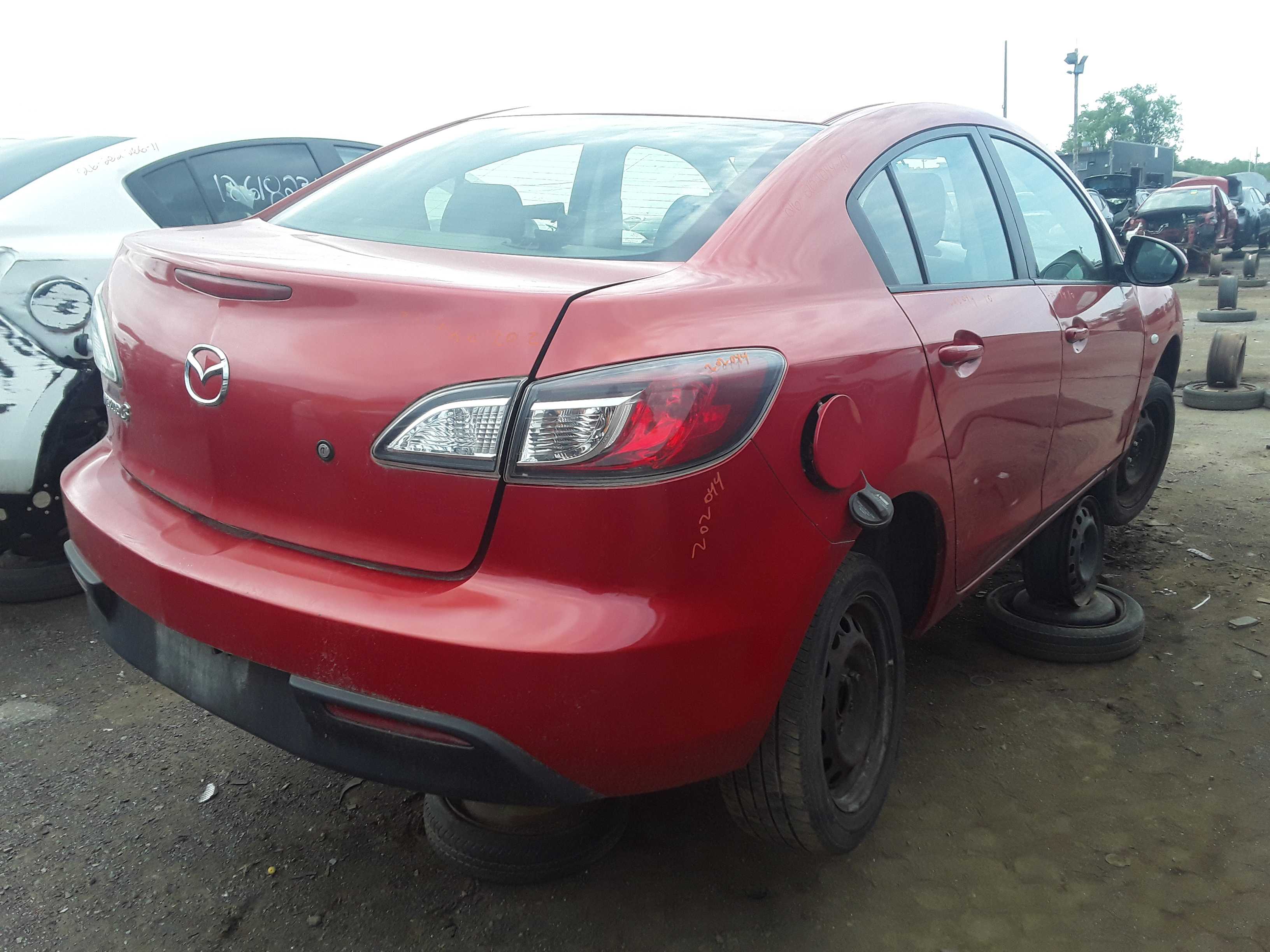 MAZDA MAZDA3 2010