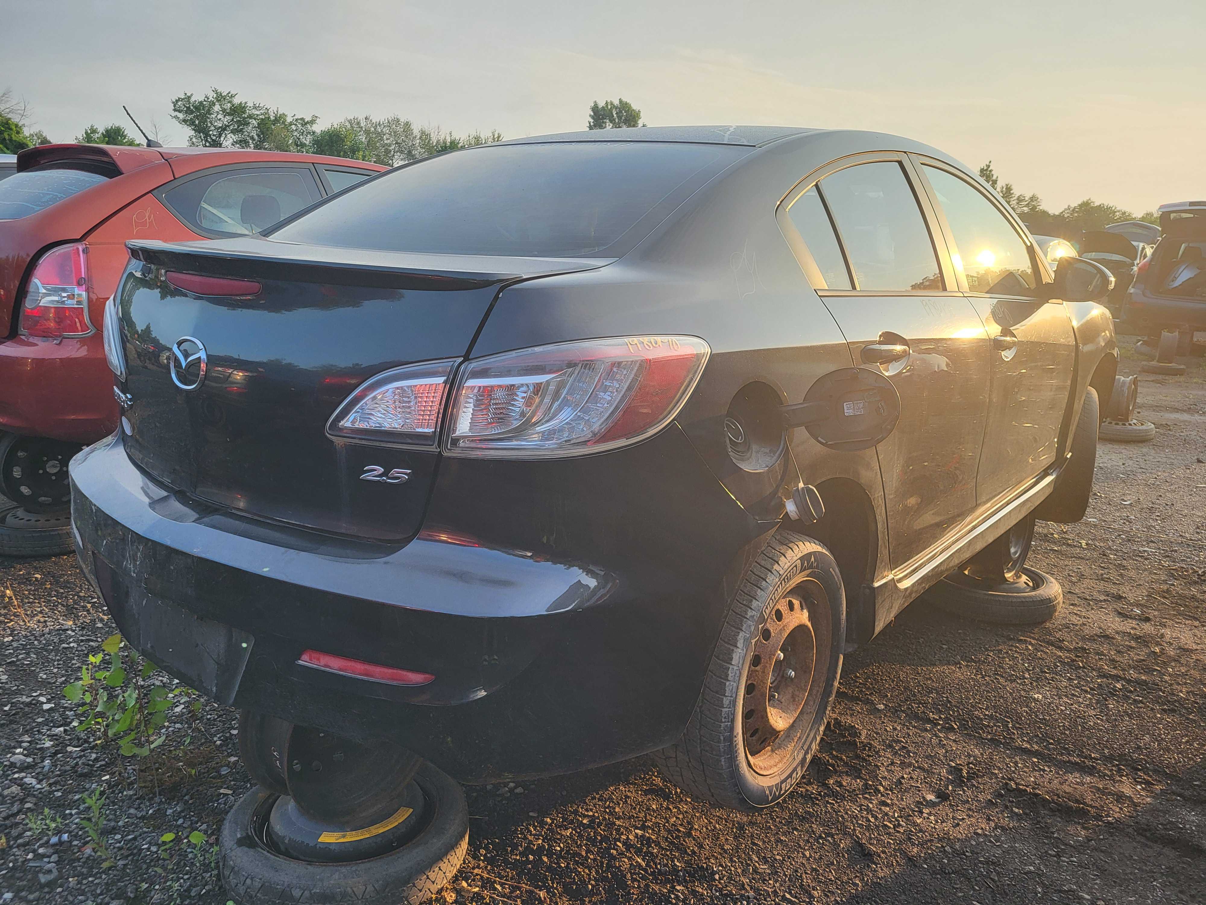 MAZDA MAZDA3 2010