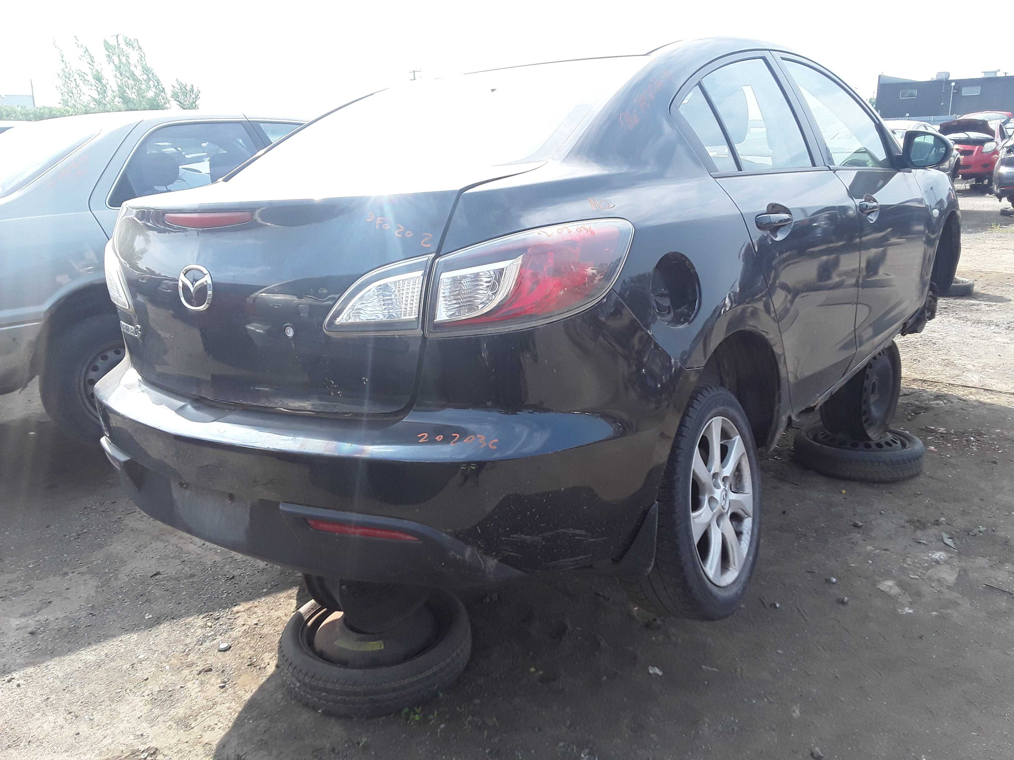 MAZDA MAZDA3 2010