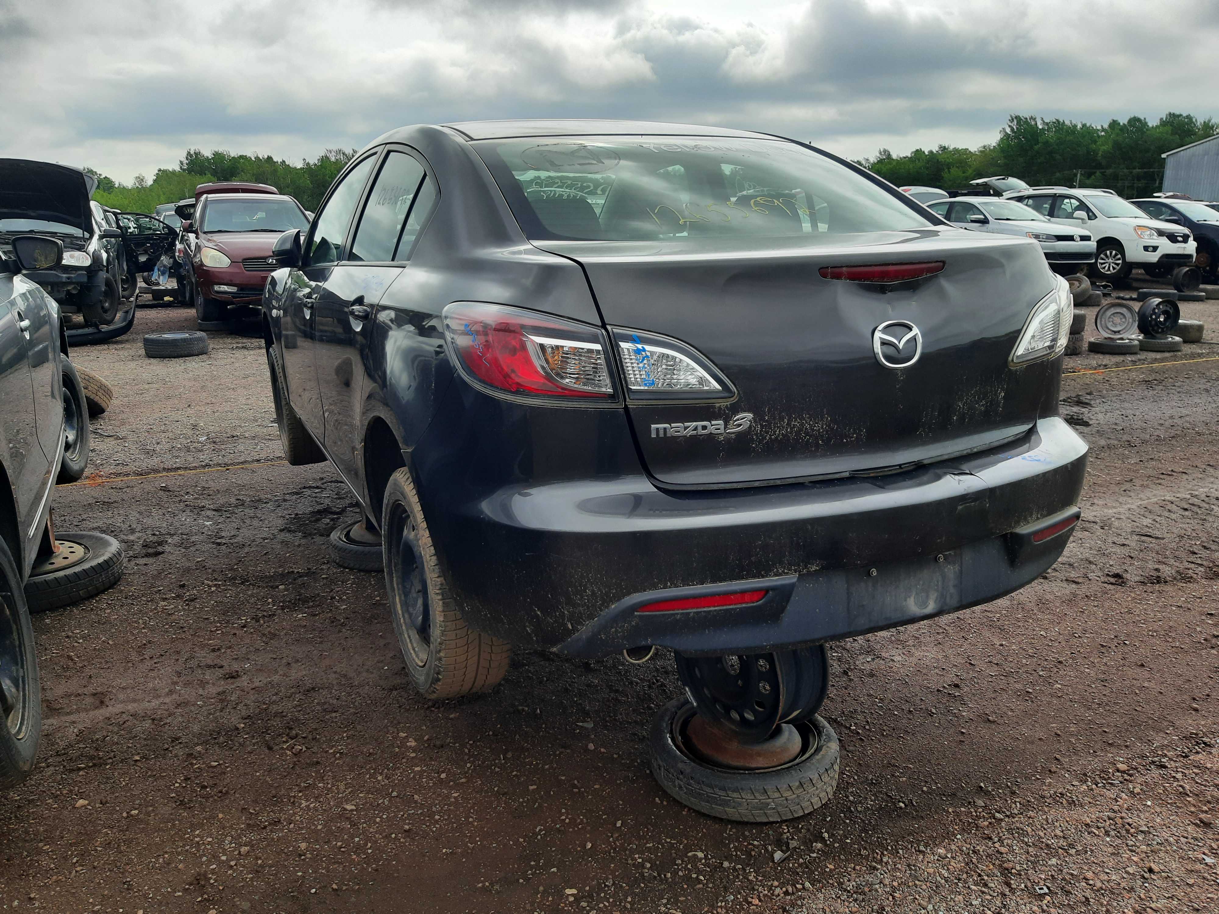 MAZDA MAZDA3 2010