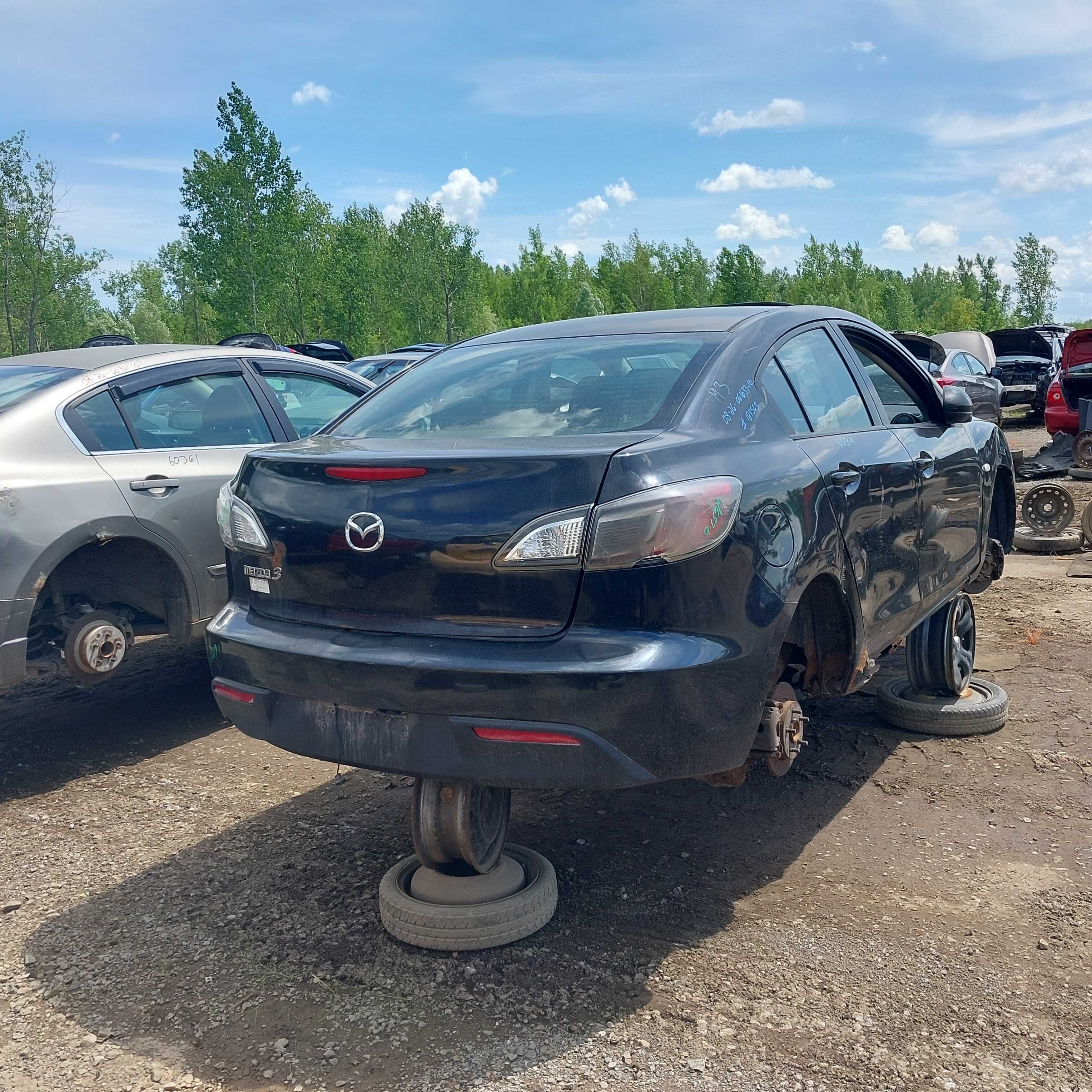 MAZDA MAZDA3 2010