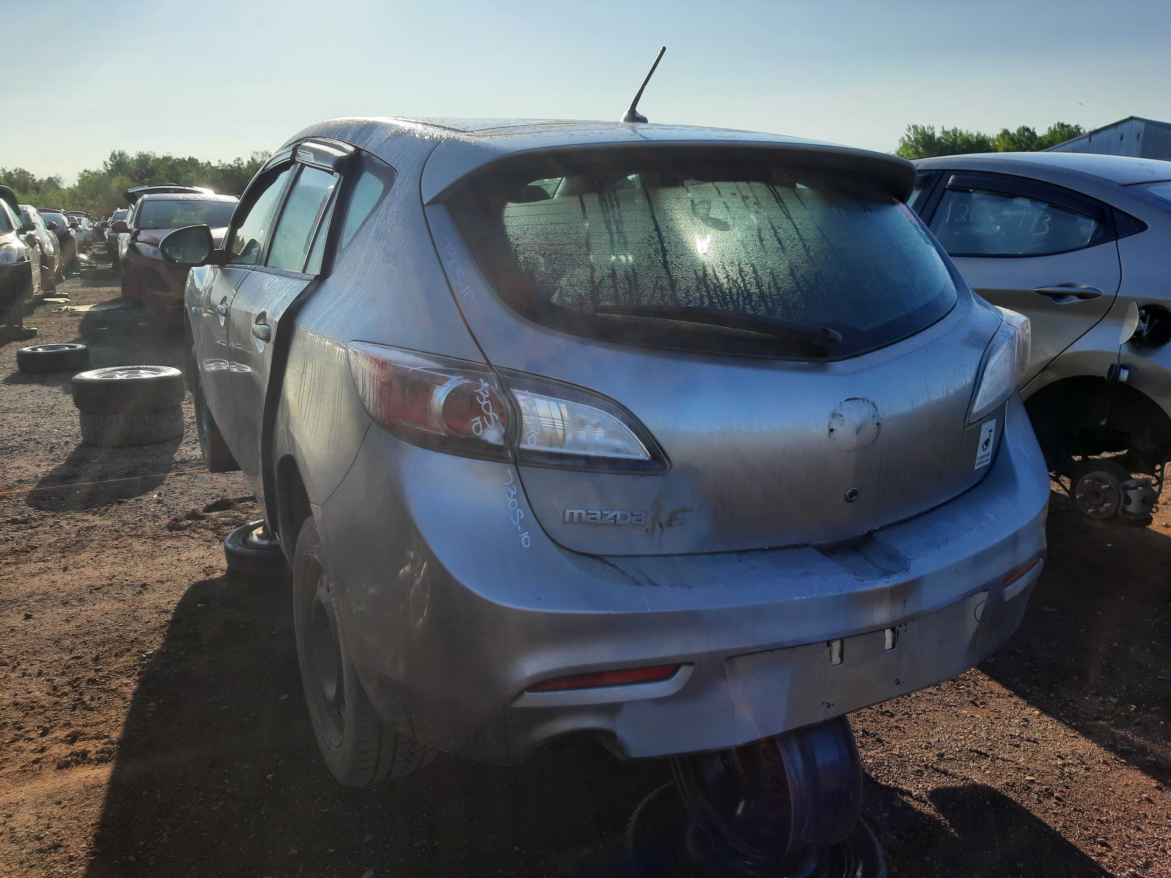 MAZDA MAZDA3 2010
