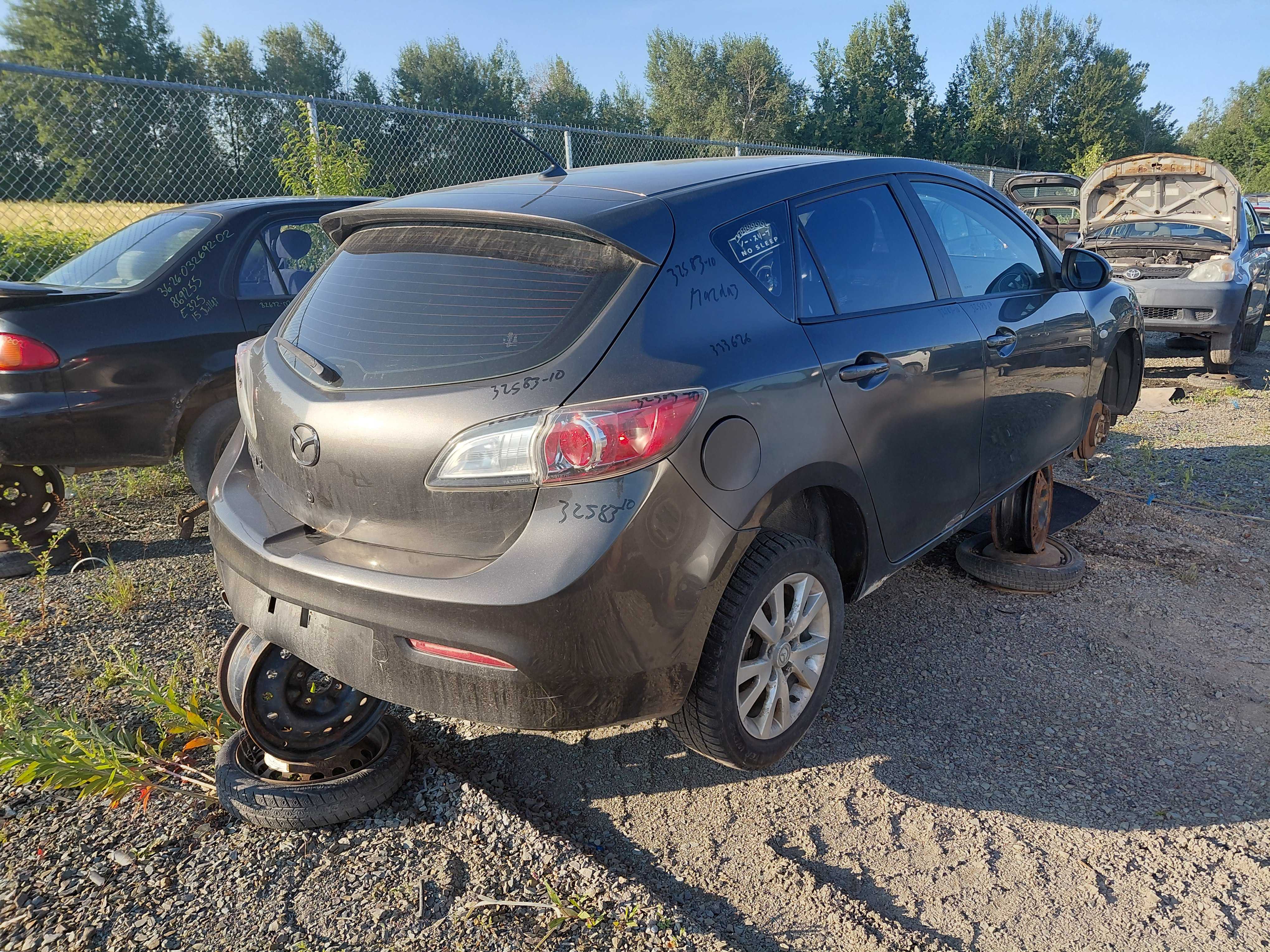 MAZDA MAZDA3 2010