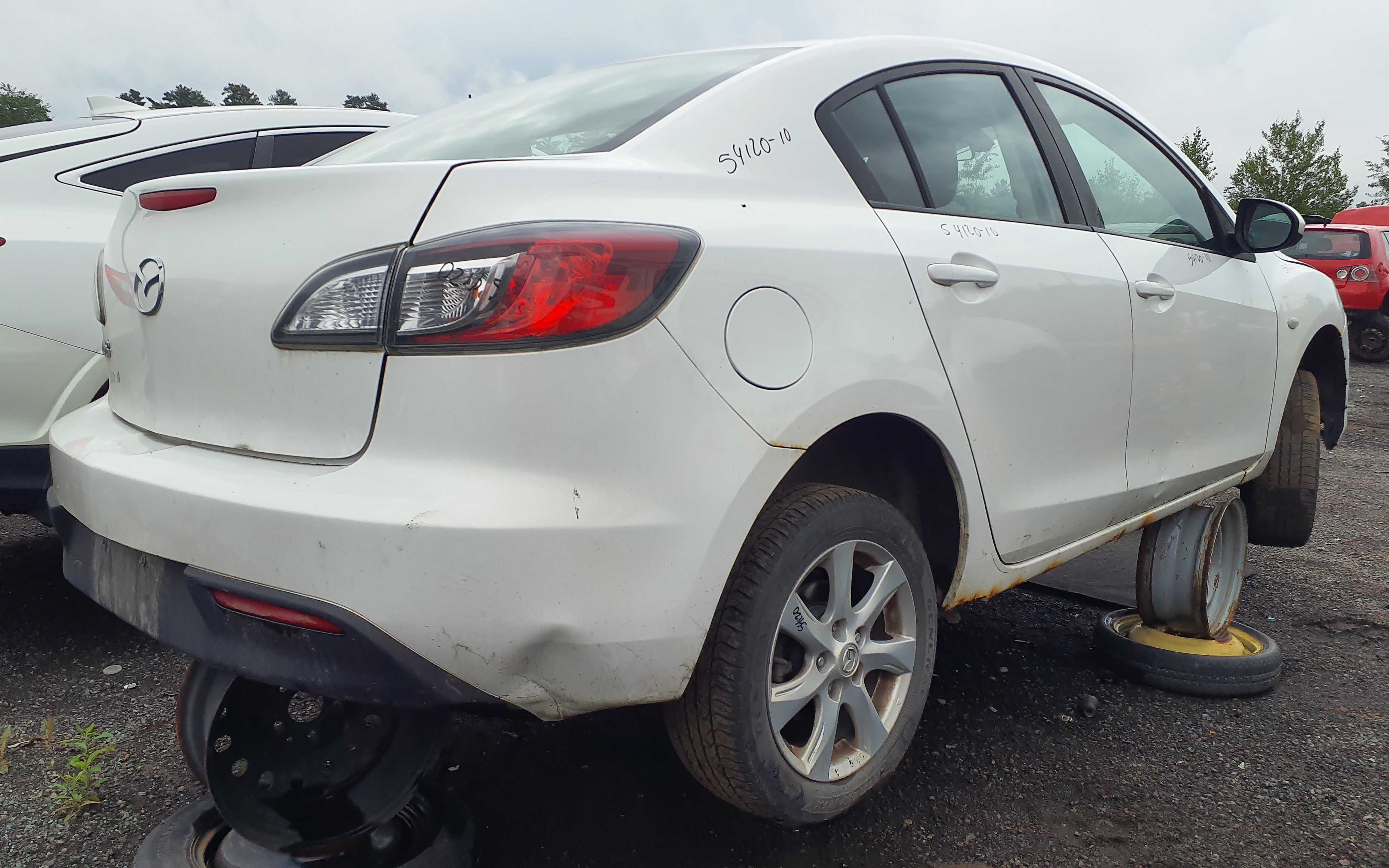 MAZDA MAZDA3 2010