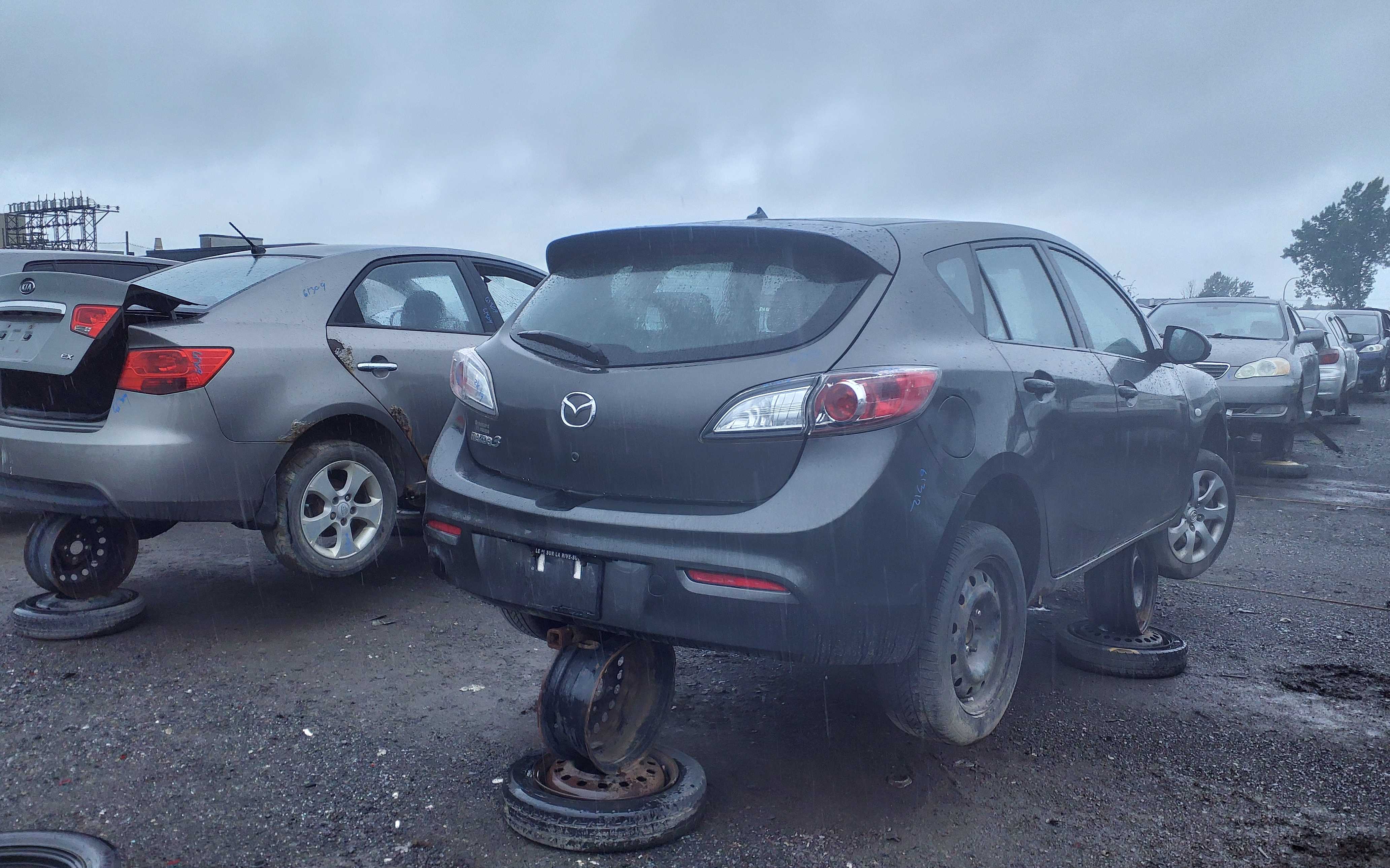 MAZDA MAZDA3 2010