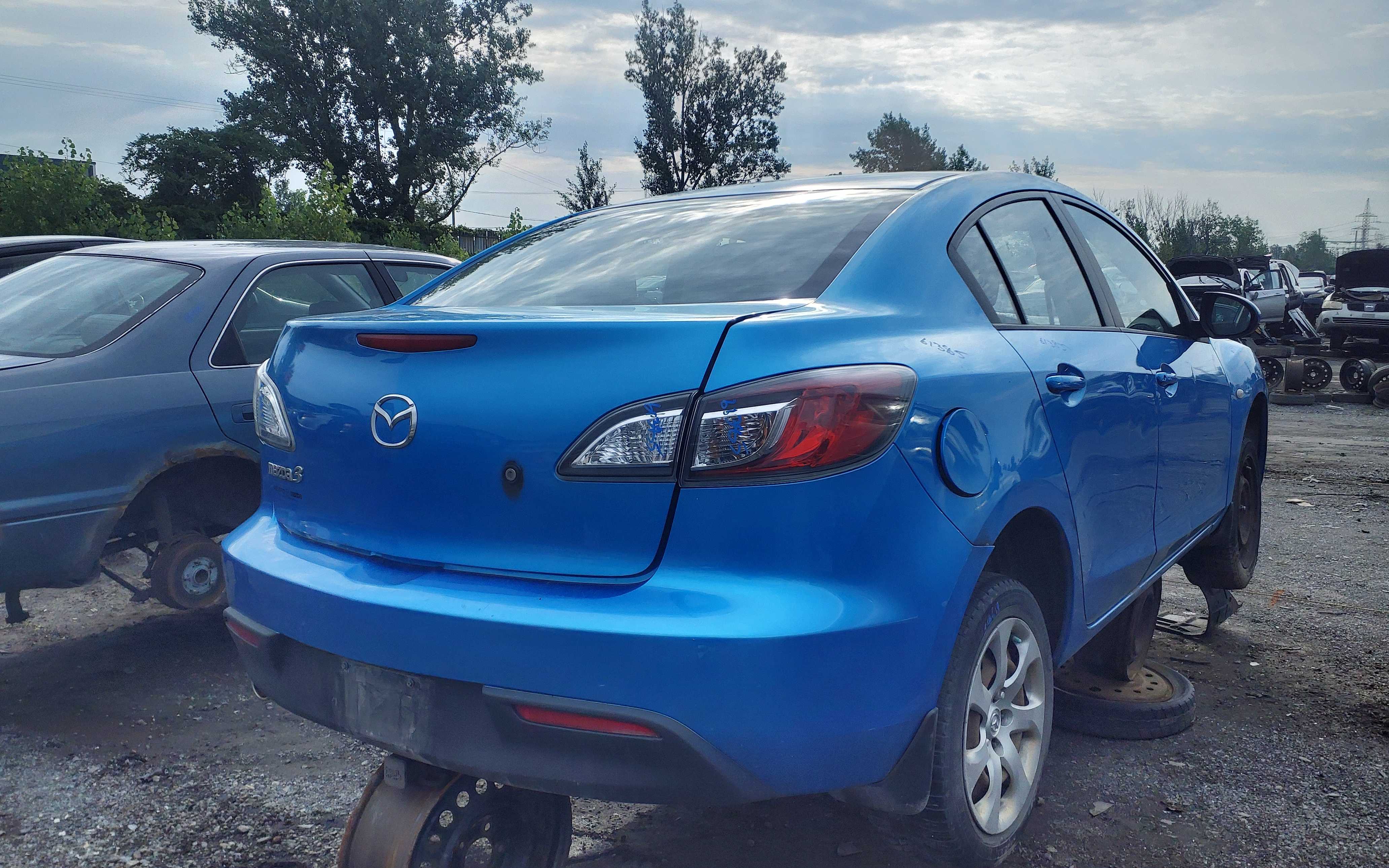 MAZDA MAZDA3 2010