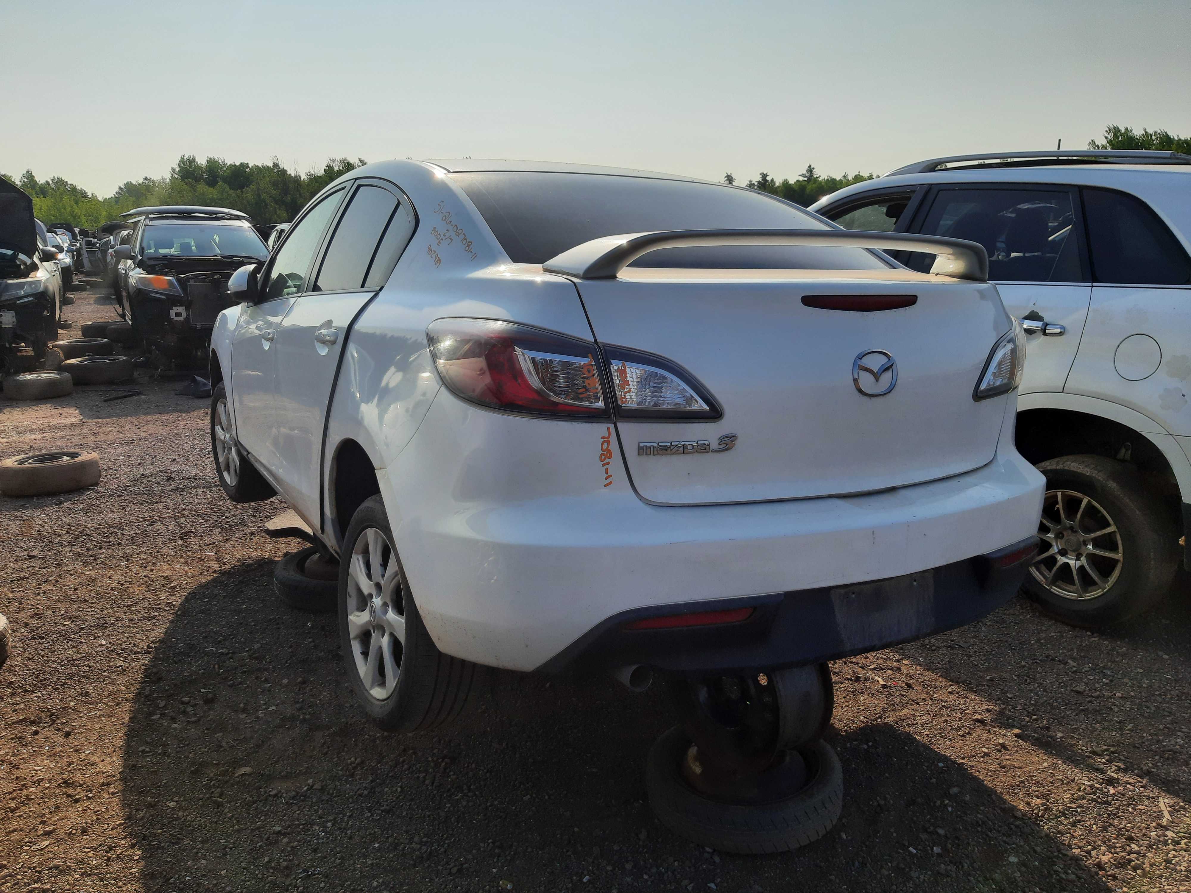 MAZDA MAZDA3 2011