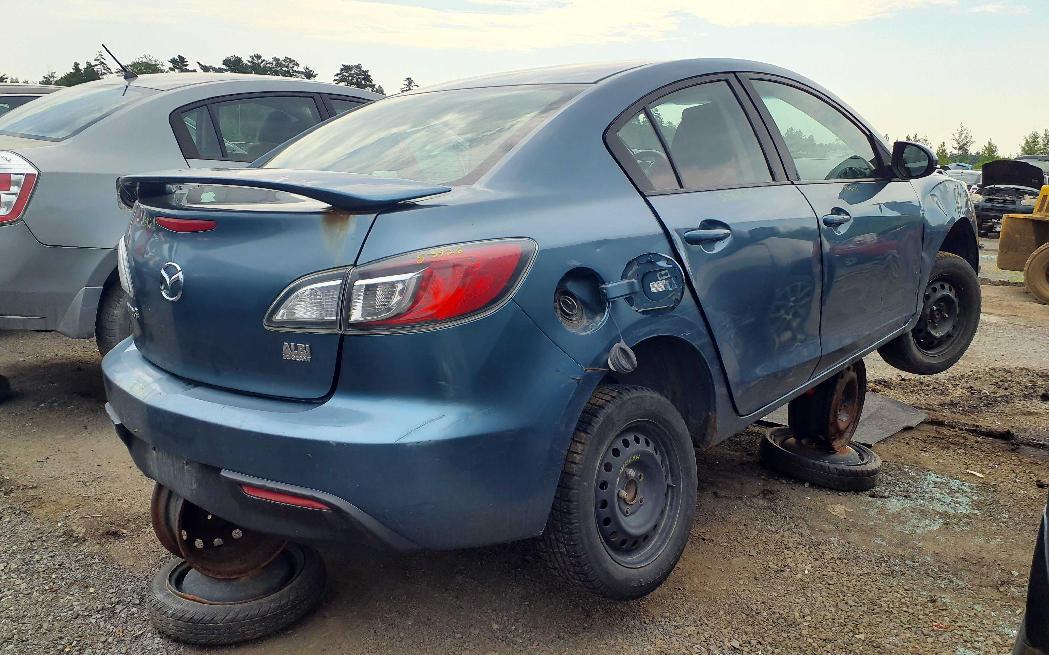 MAZDA MAZDA3 2011