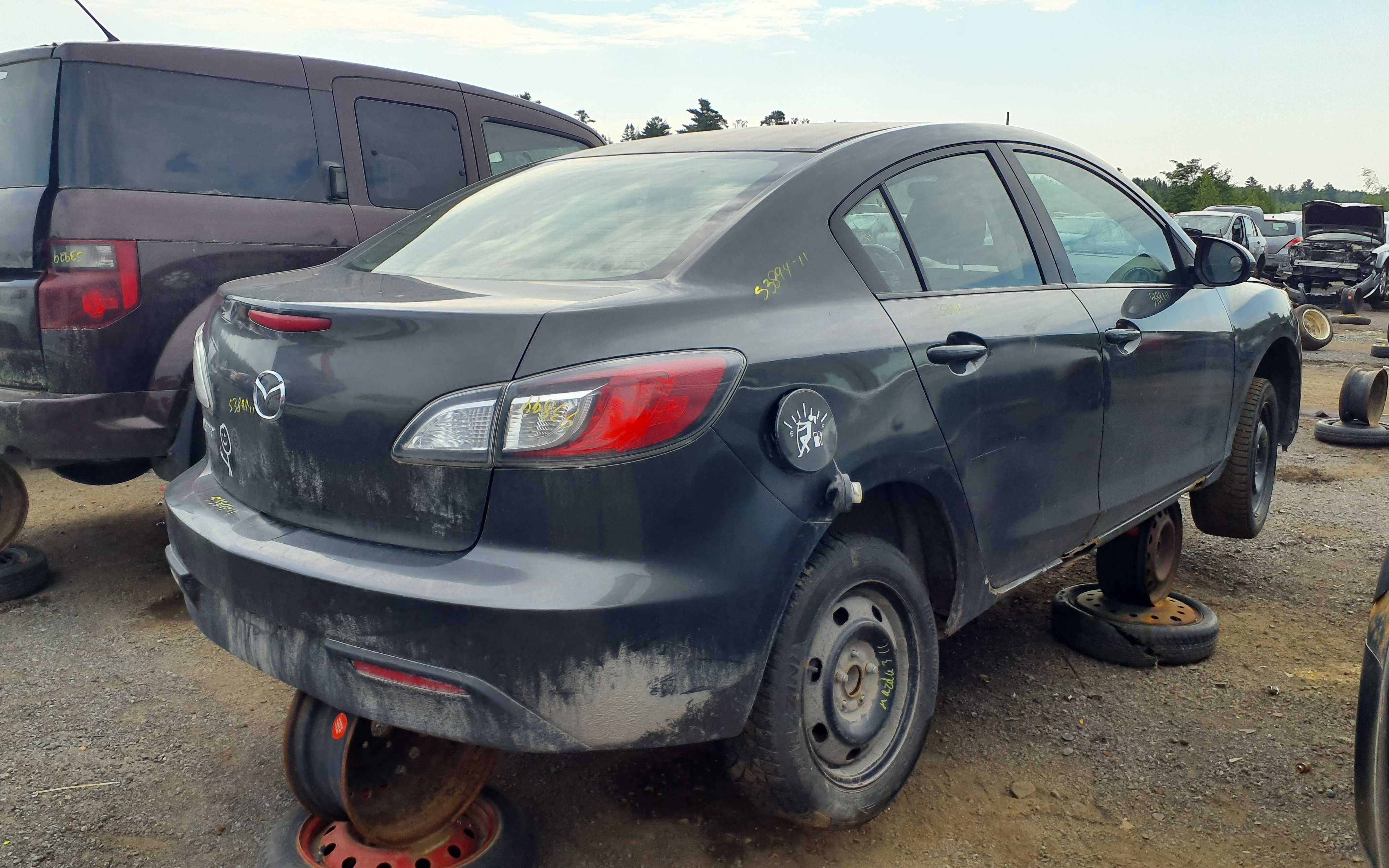 MAZDA MAZDA3 2011