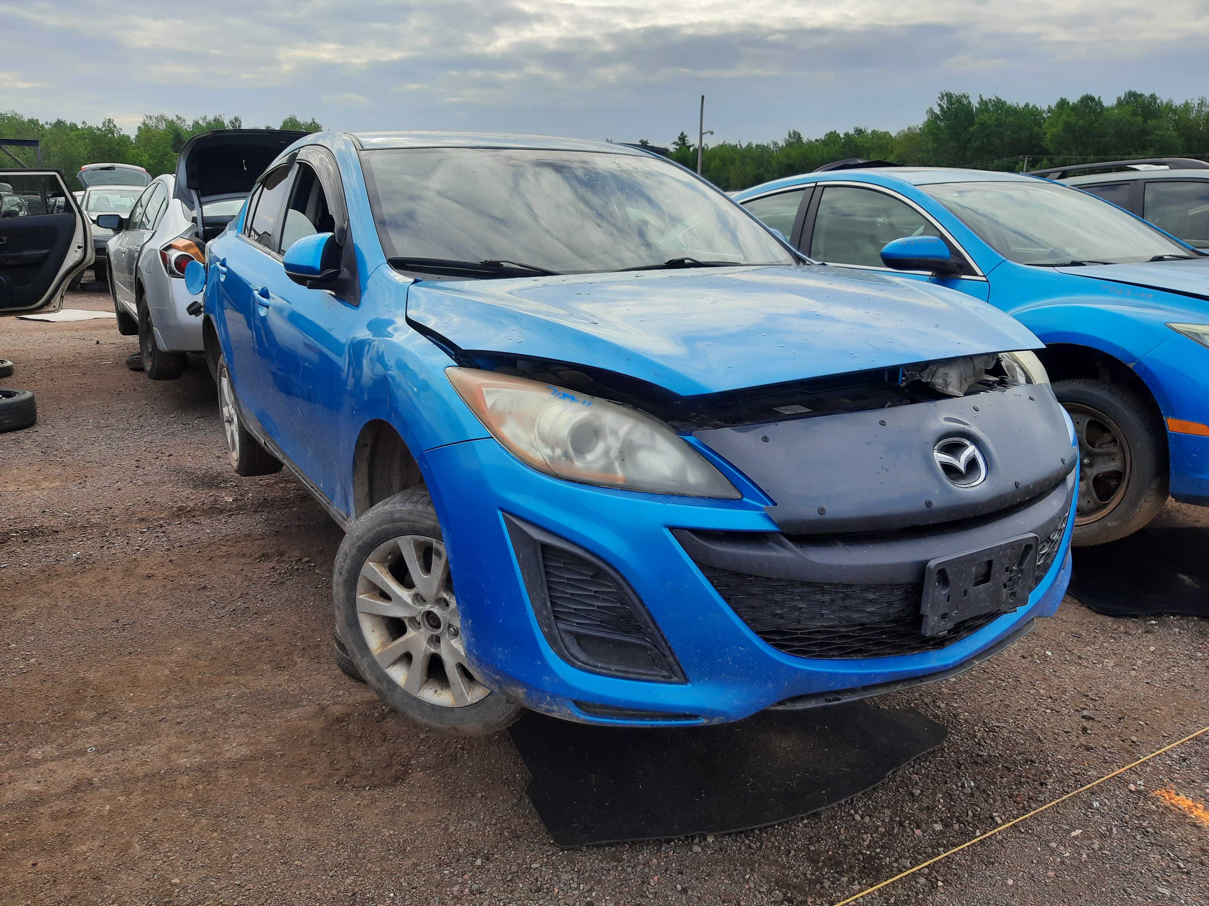 MAZDA MAZDA3 2011
