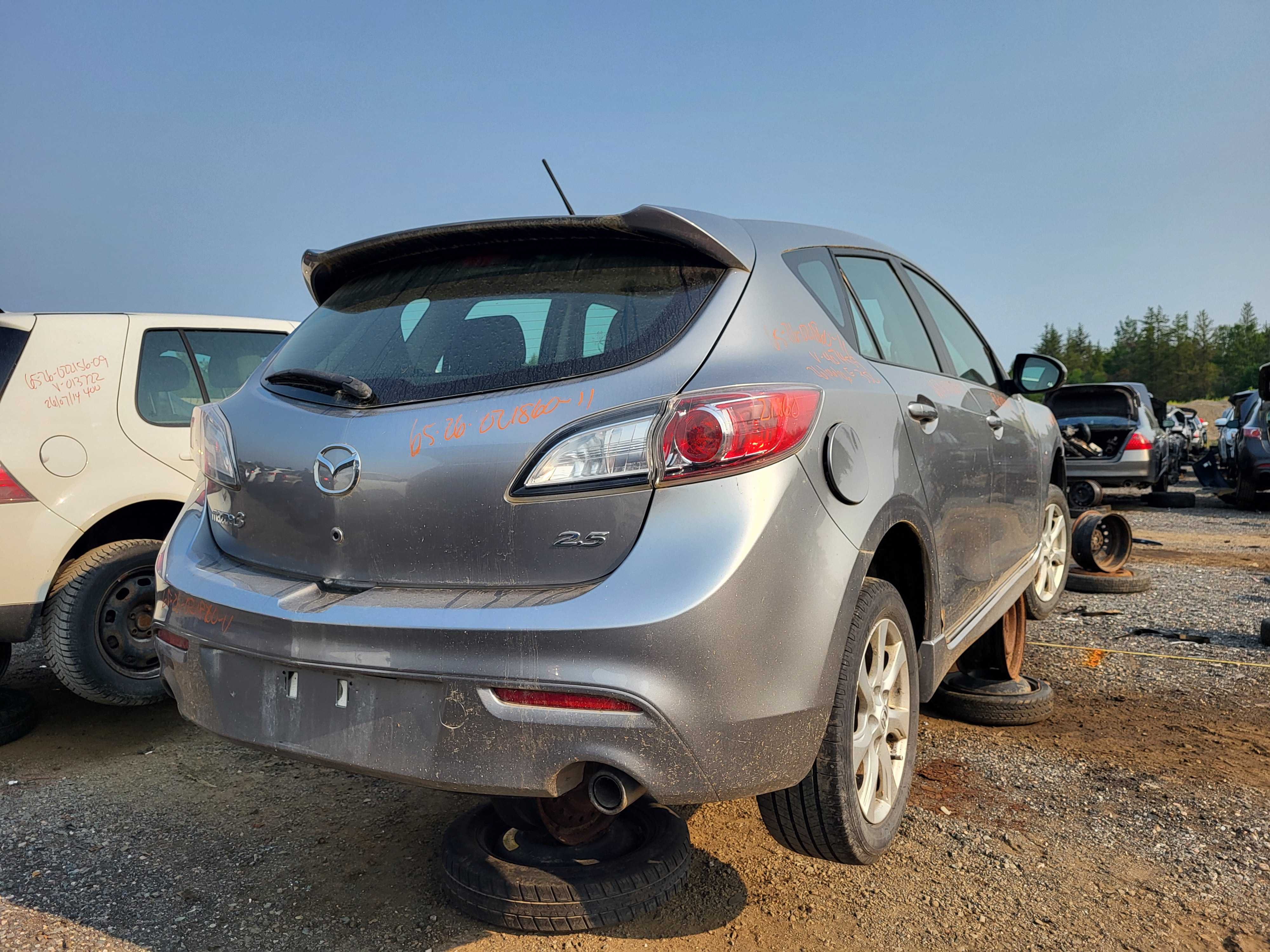 MAZDA MAZDA3 2011