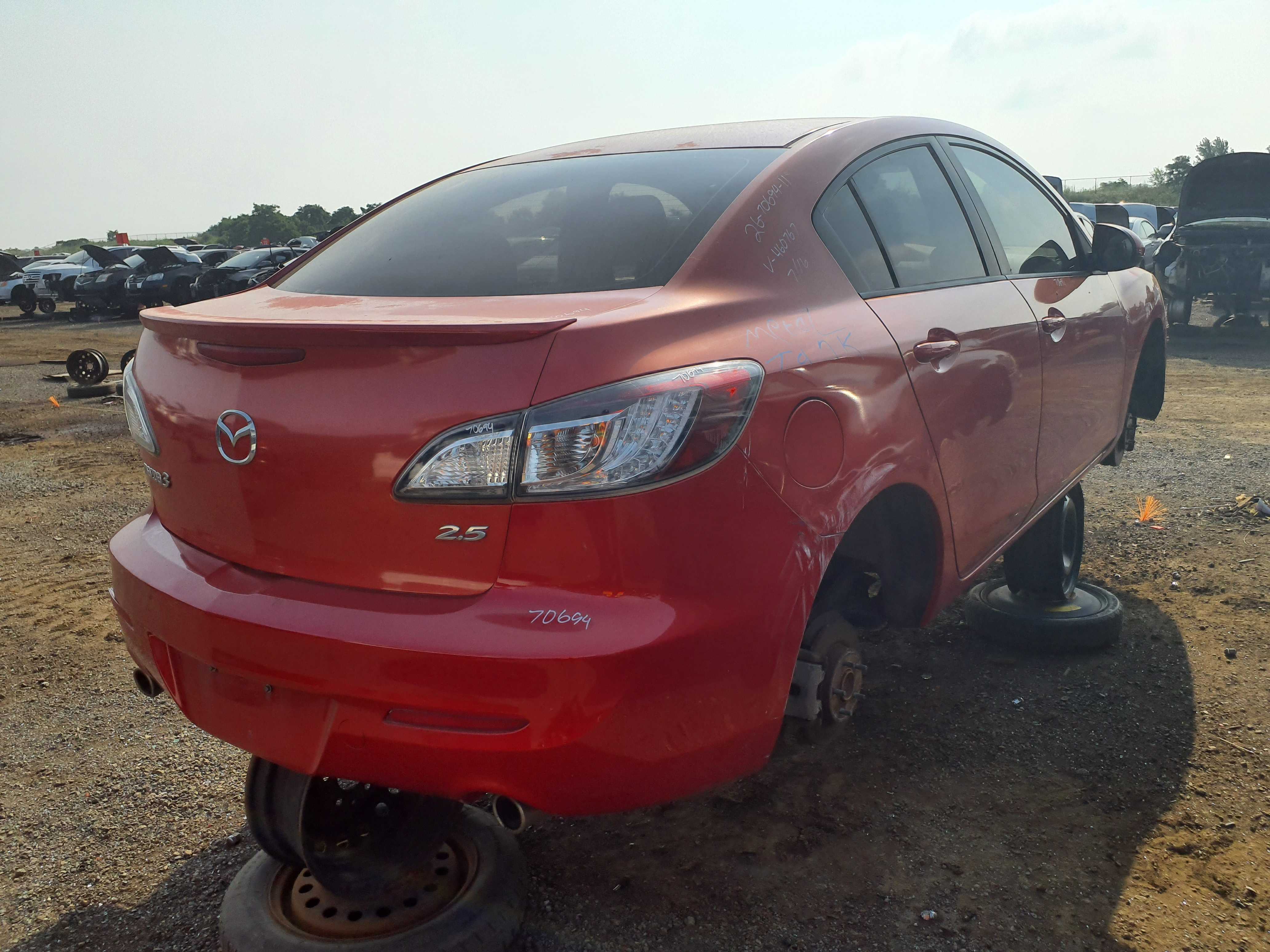 MAZDA MAZDA3 2011