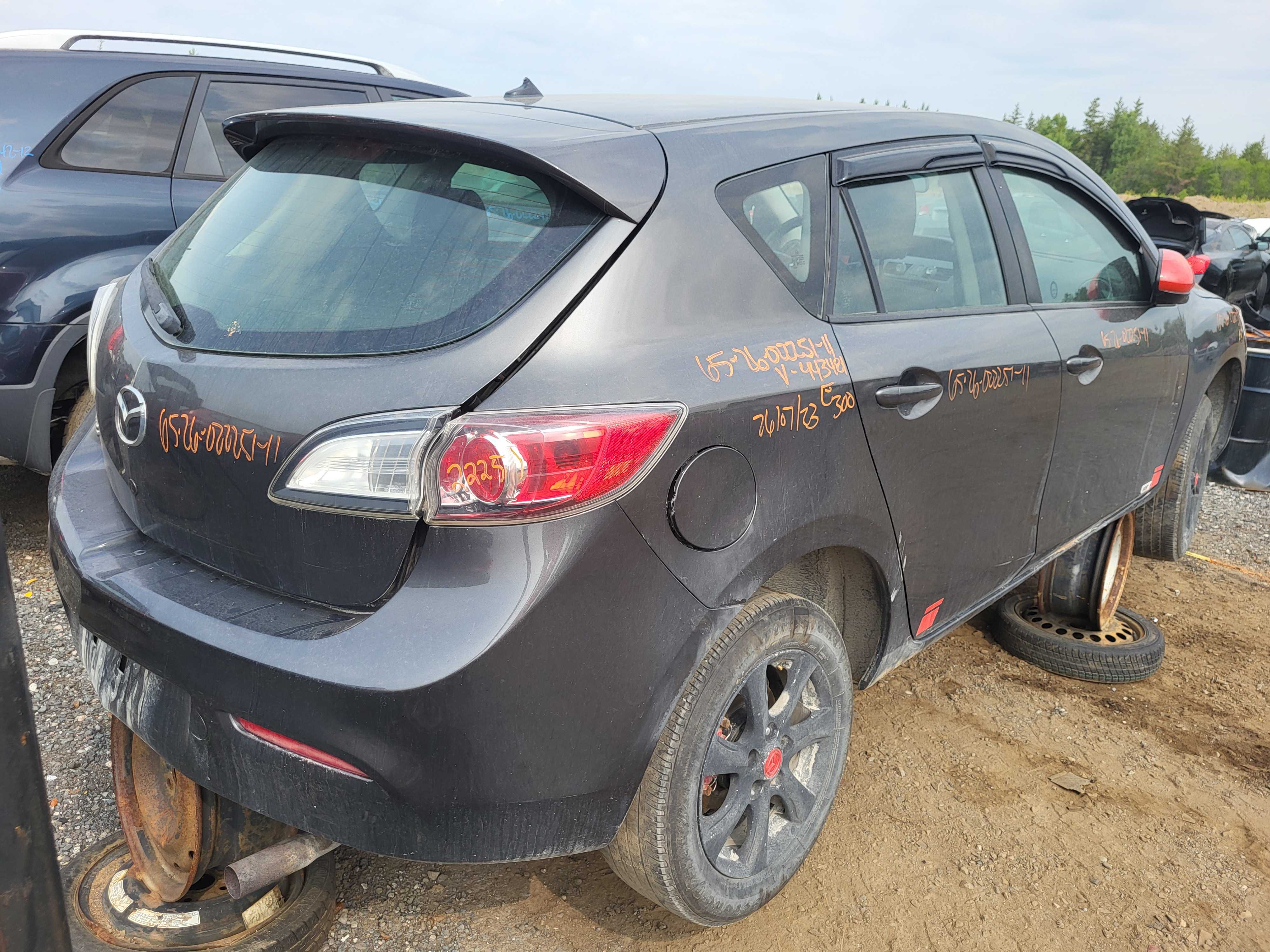 MAZDA MAZDA3 2011
