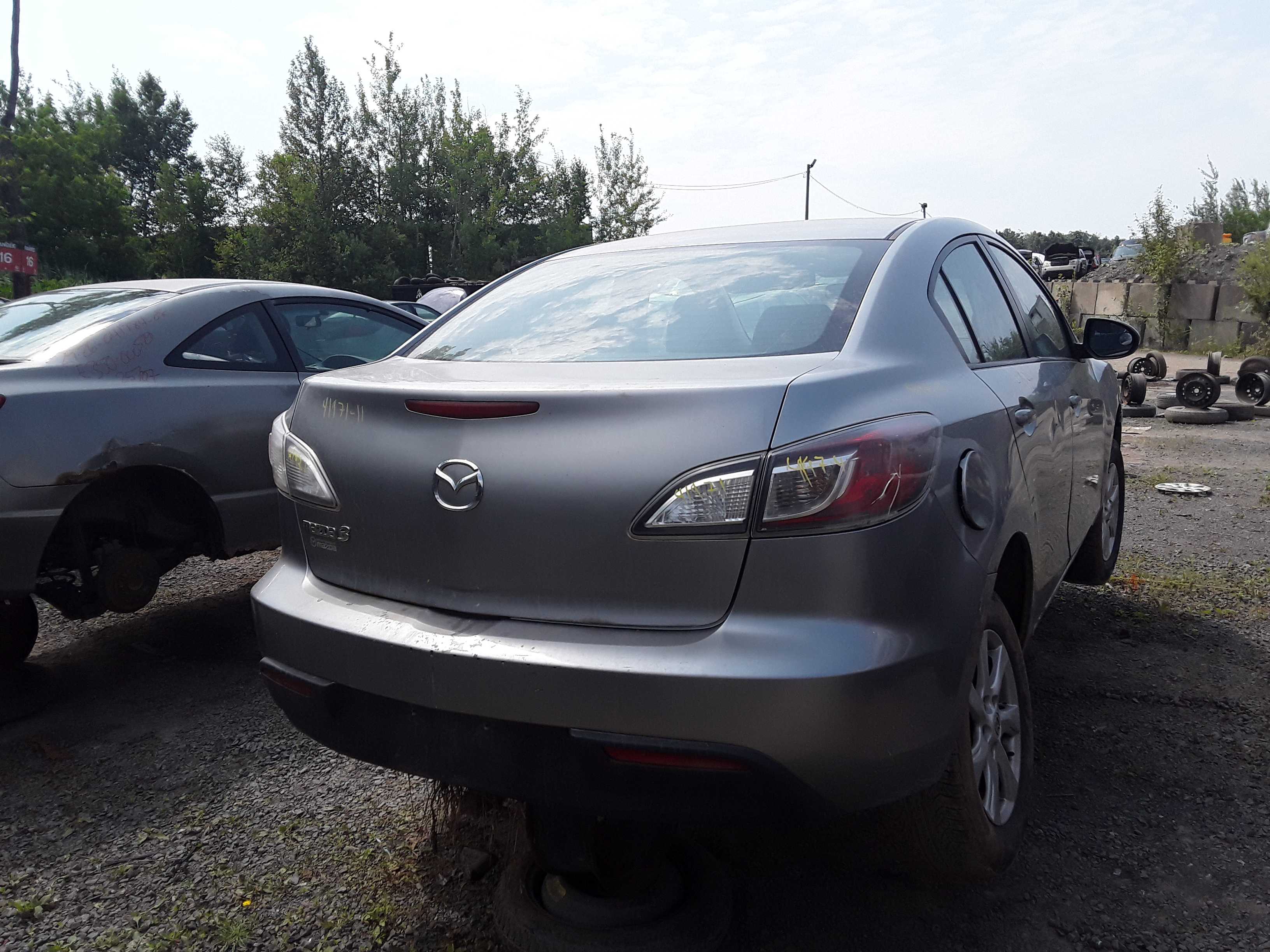 MAZDA MAZDA3 2011