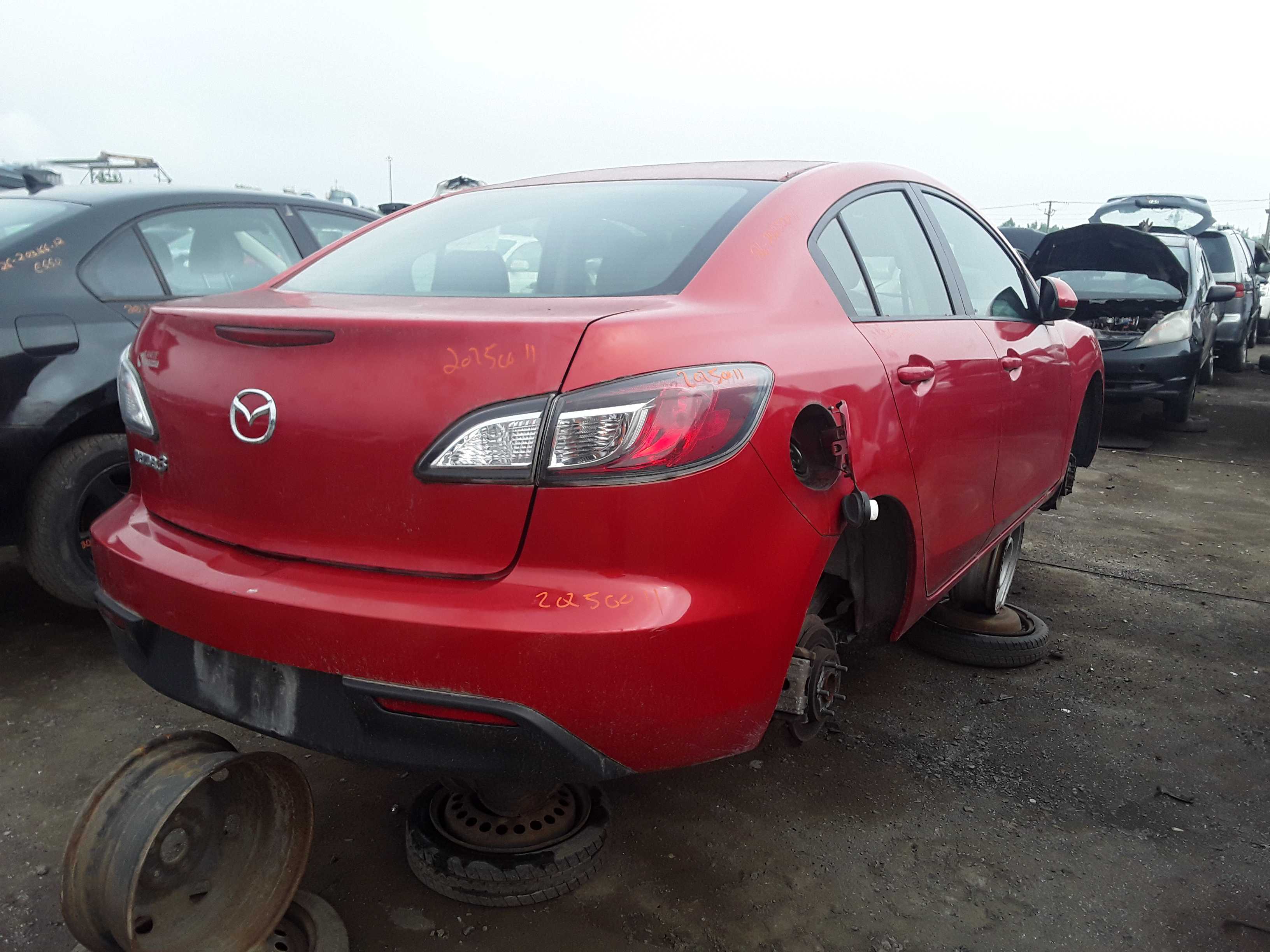 MAZDA MAZDA3 2011