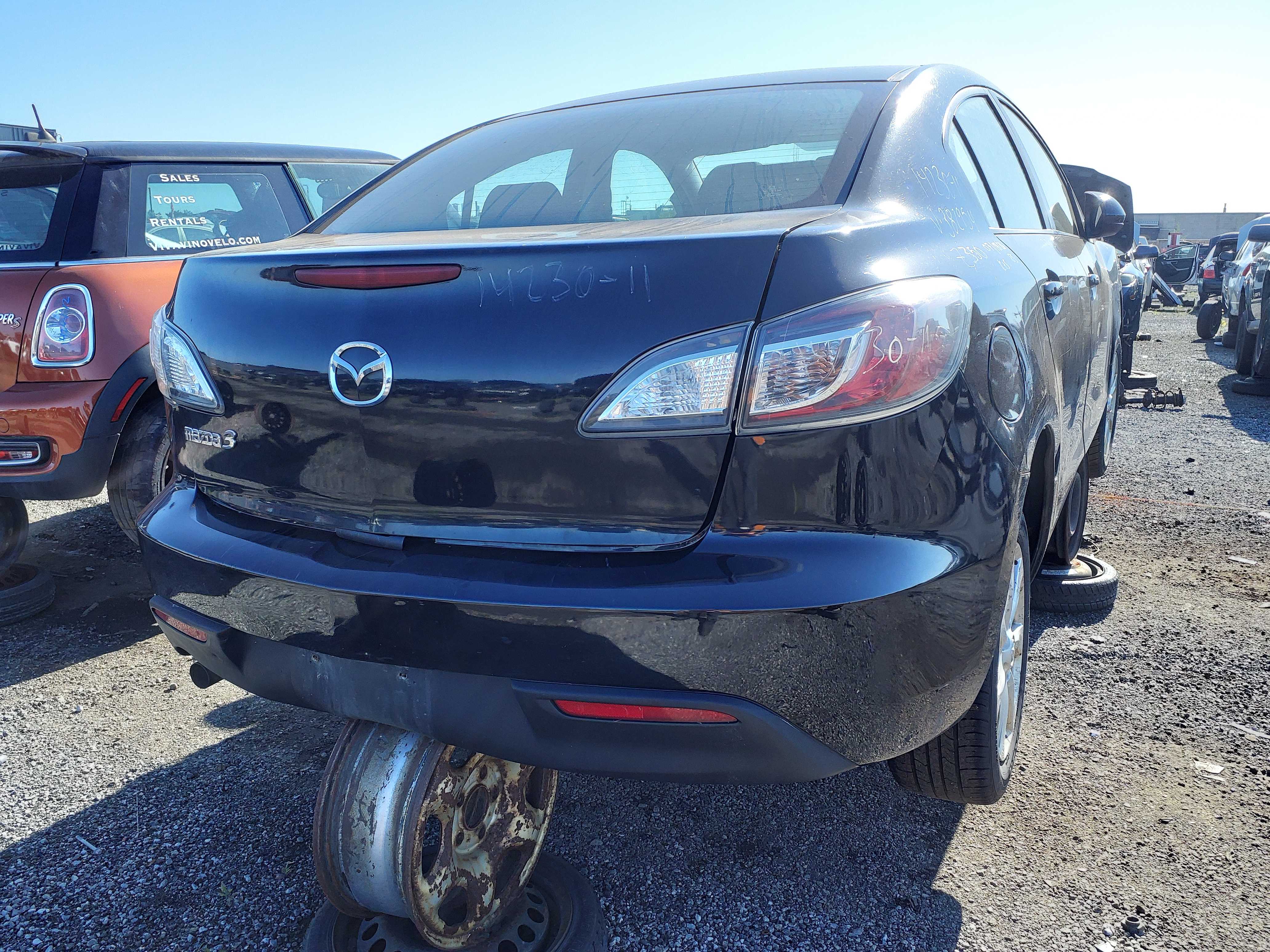 MAZDA MAZDA3 2011