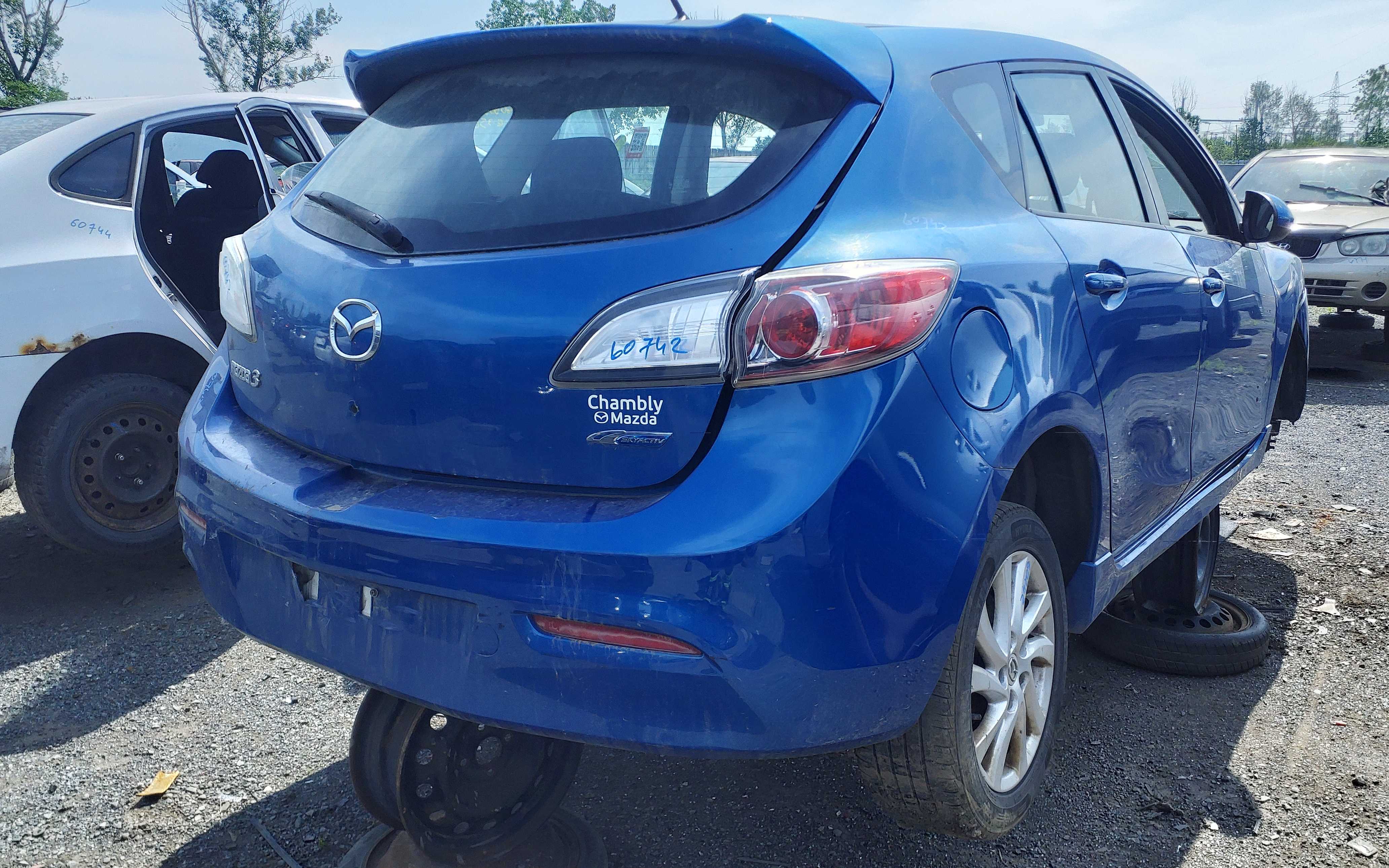 MAZDA MAZDA3 2012
