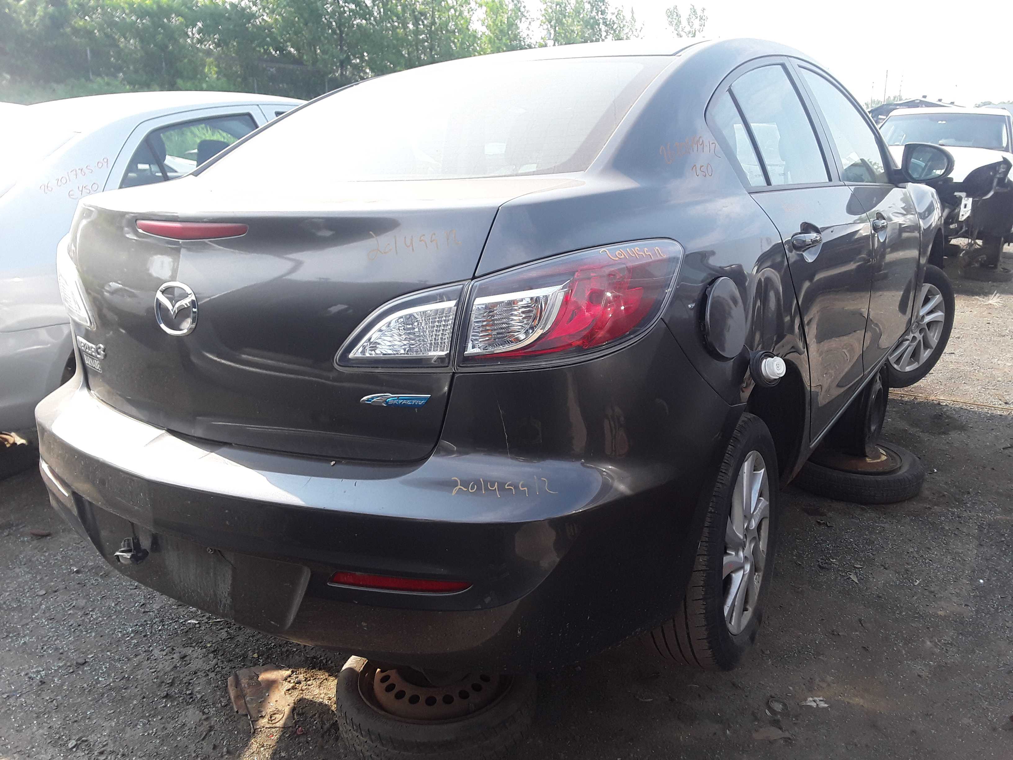 MAZDA MAZDA3 2012