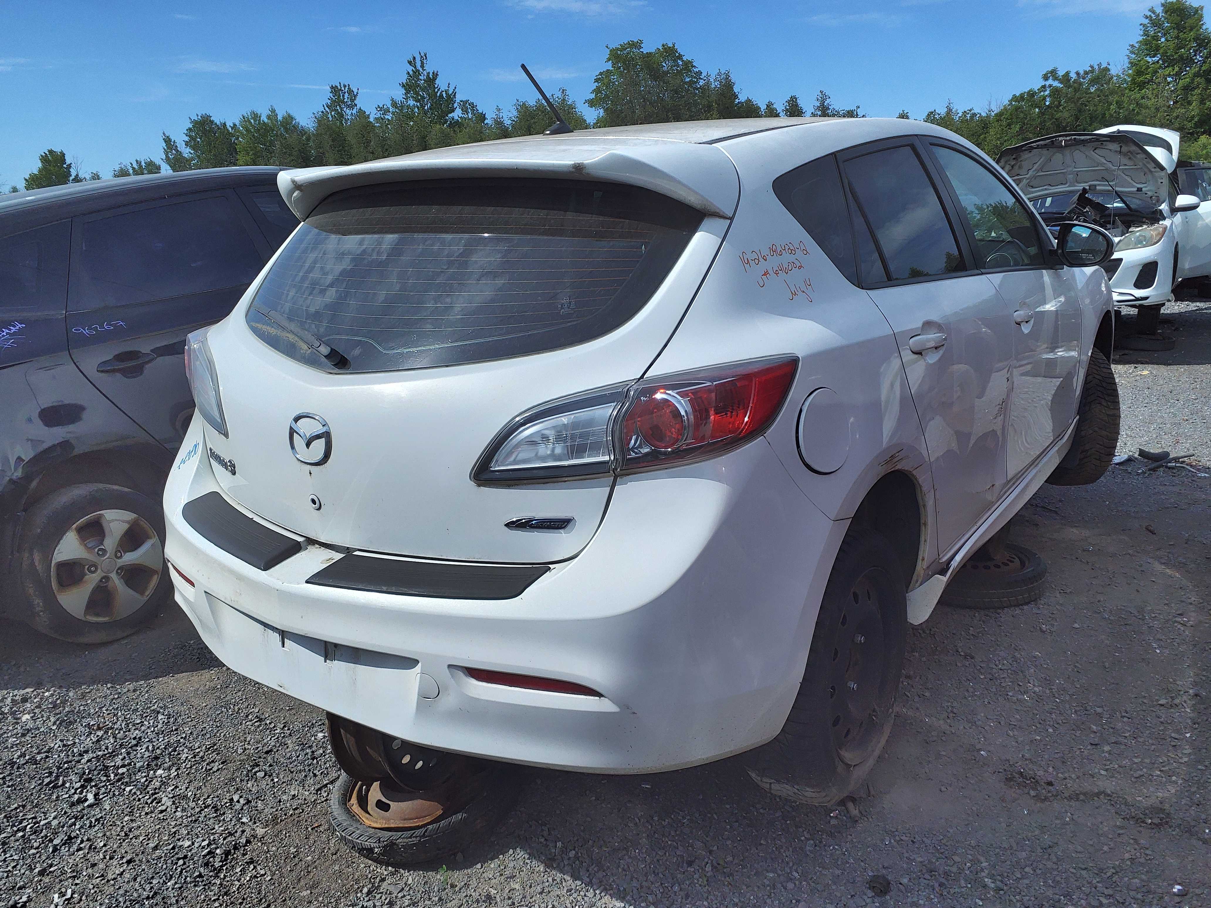 MAZDA MAZDA3 2012