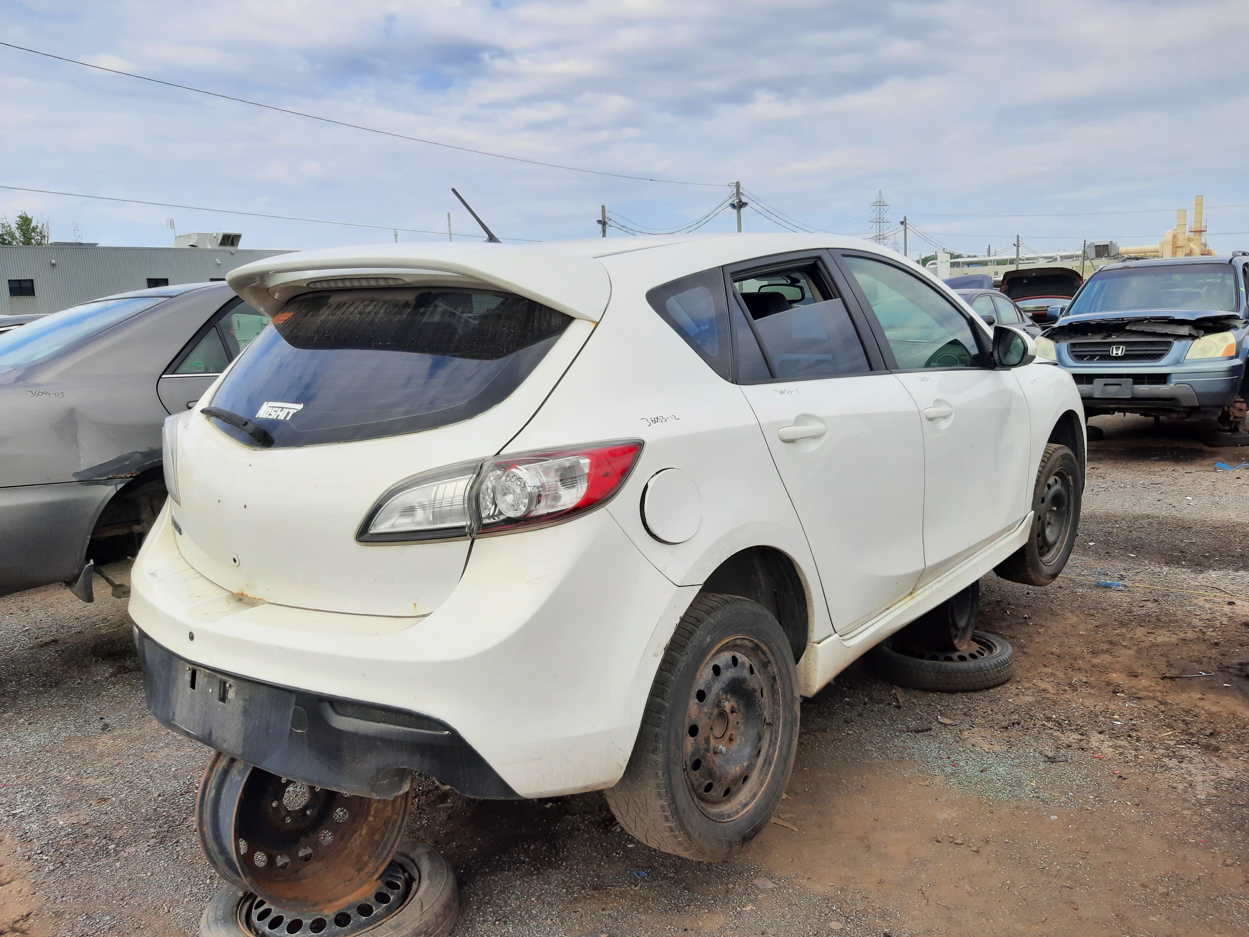MAZDA MAZDA3 2012