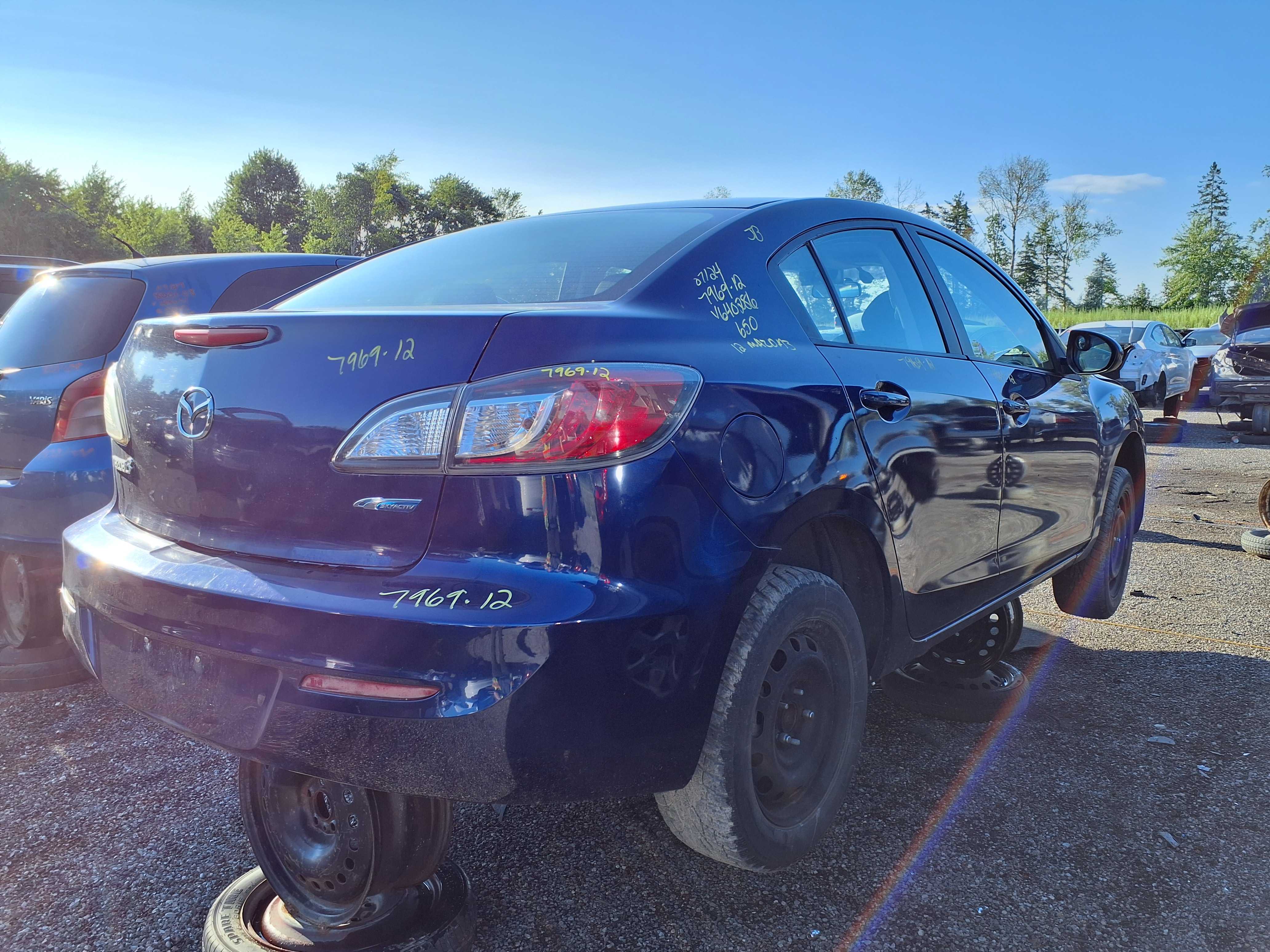 MAZDA MAZDA3 2012