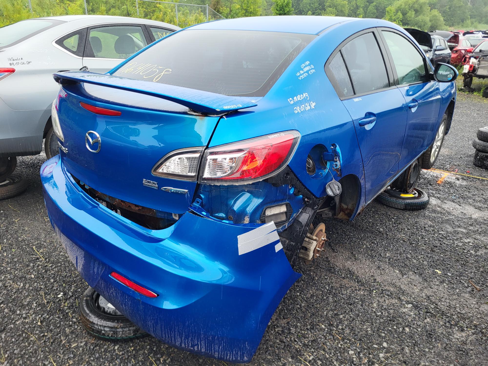 MAZDA MAZDA3 2012