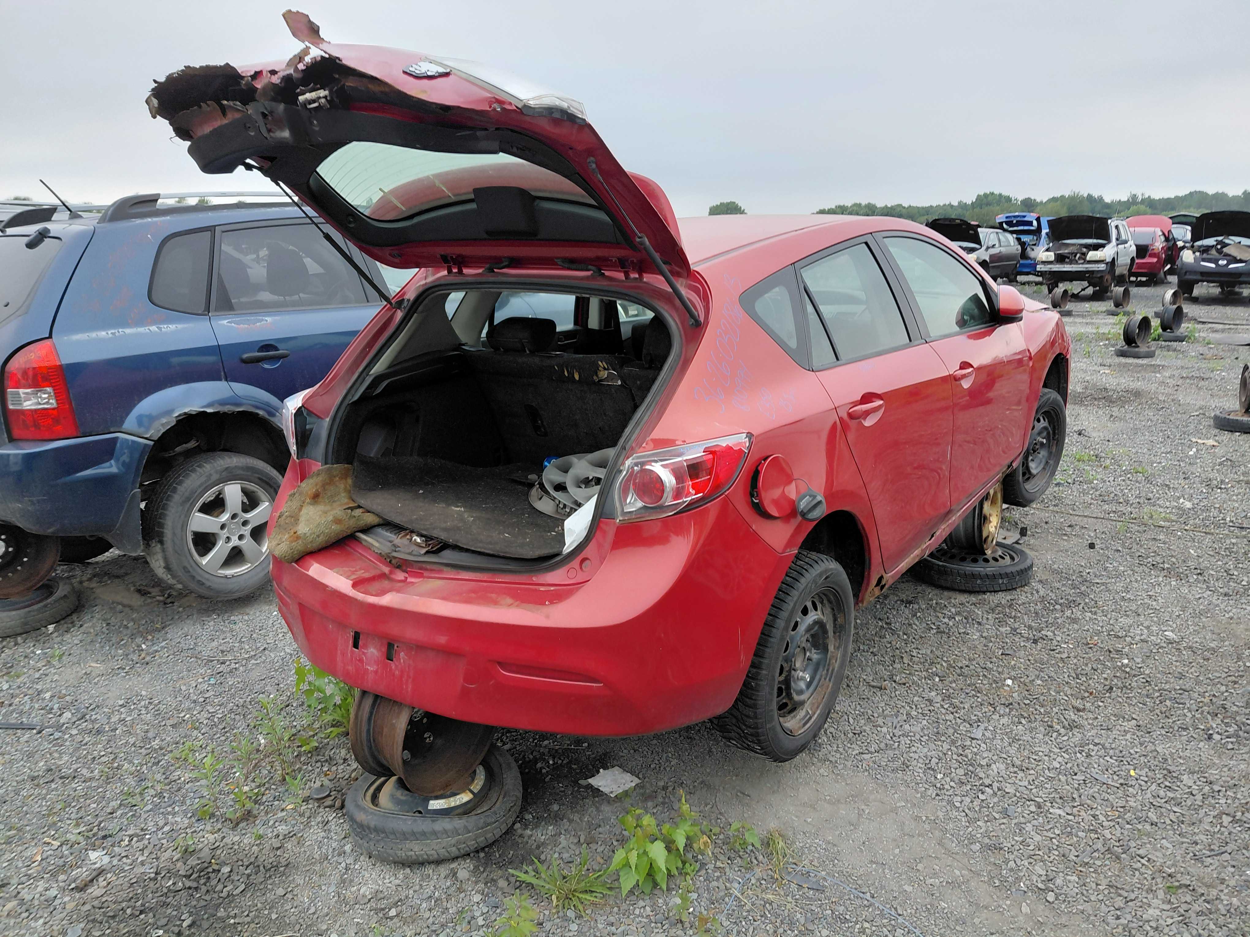 MAZDA MAZDA3 2013